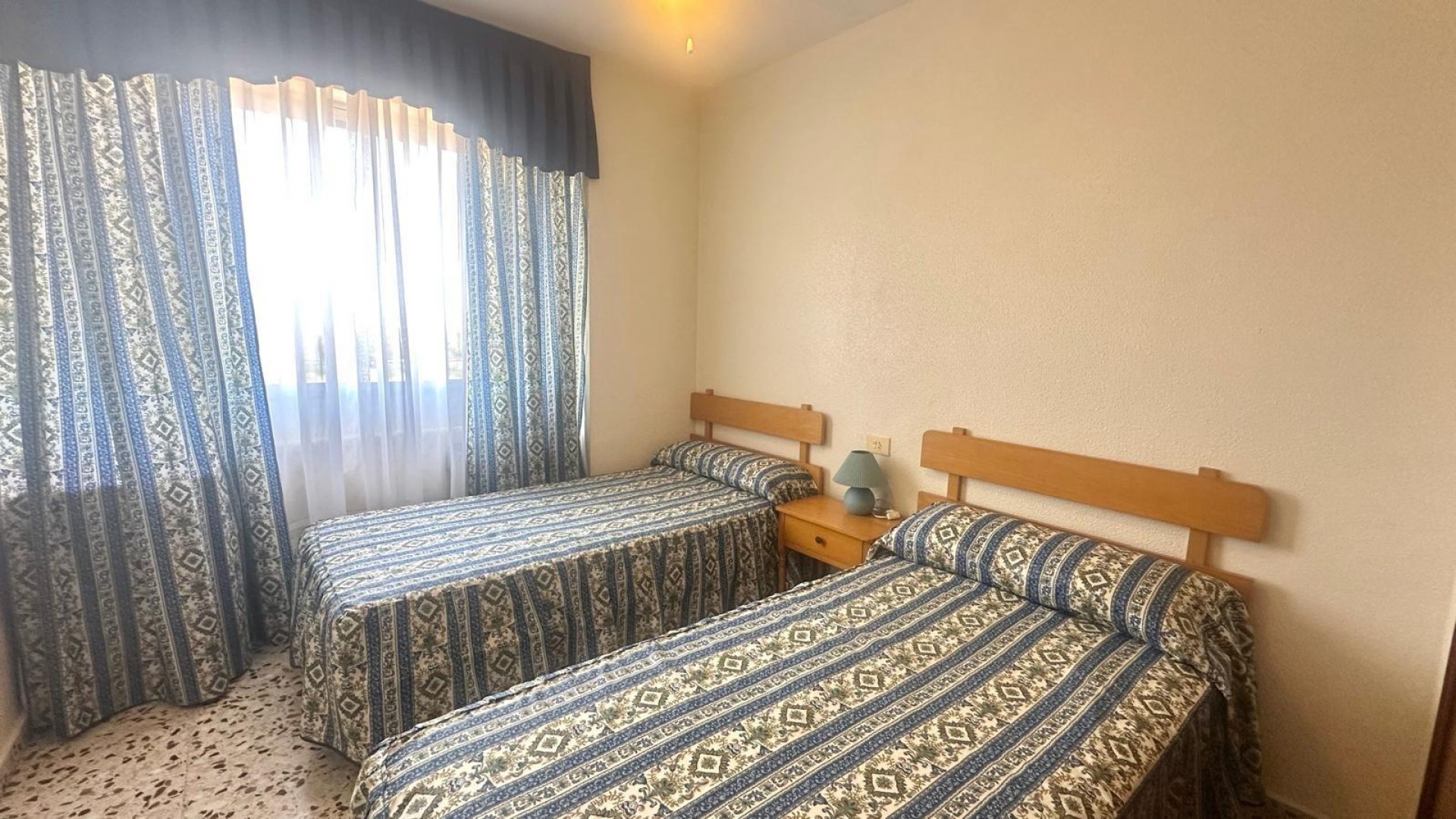 Revente - Appartement -
Torrevieja - Punta prima