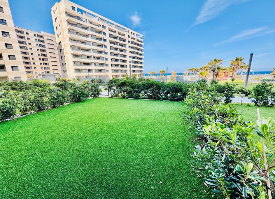 Revente - Appartement -
Torrevieja - Punta prima