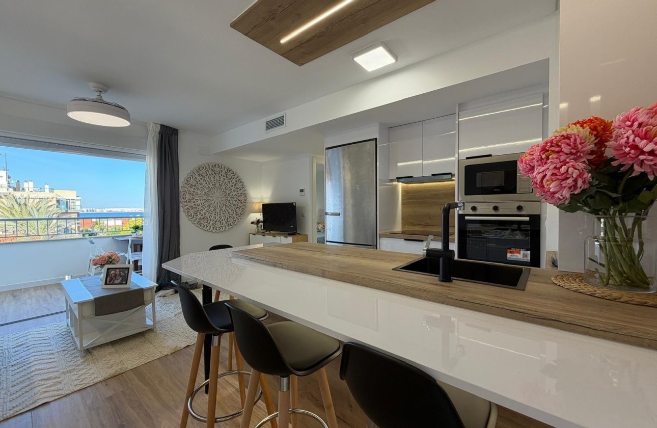Revente - Appartement -
Torrevieja - Punta Prima