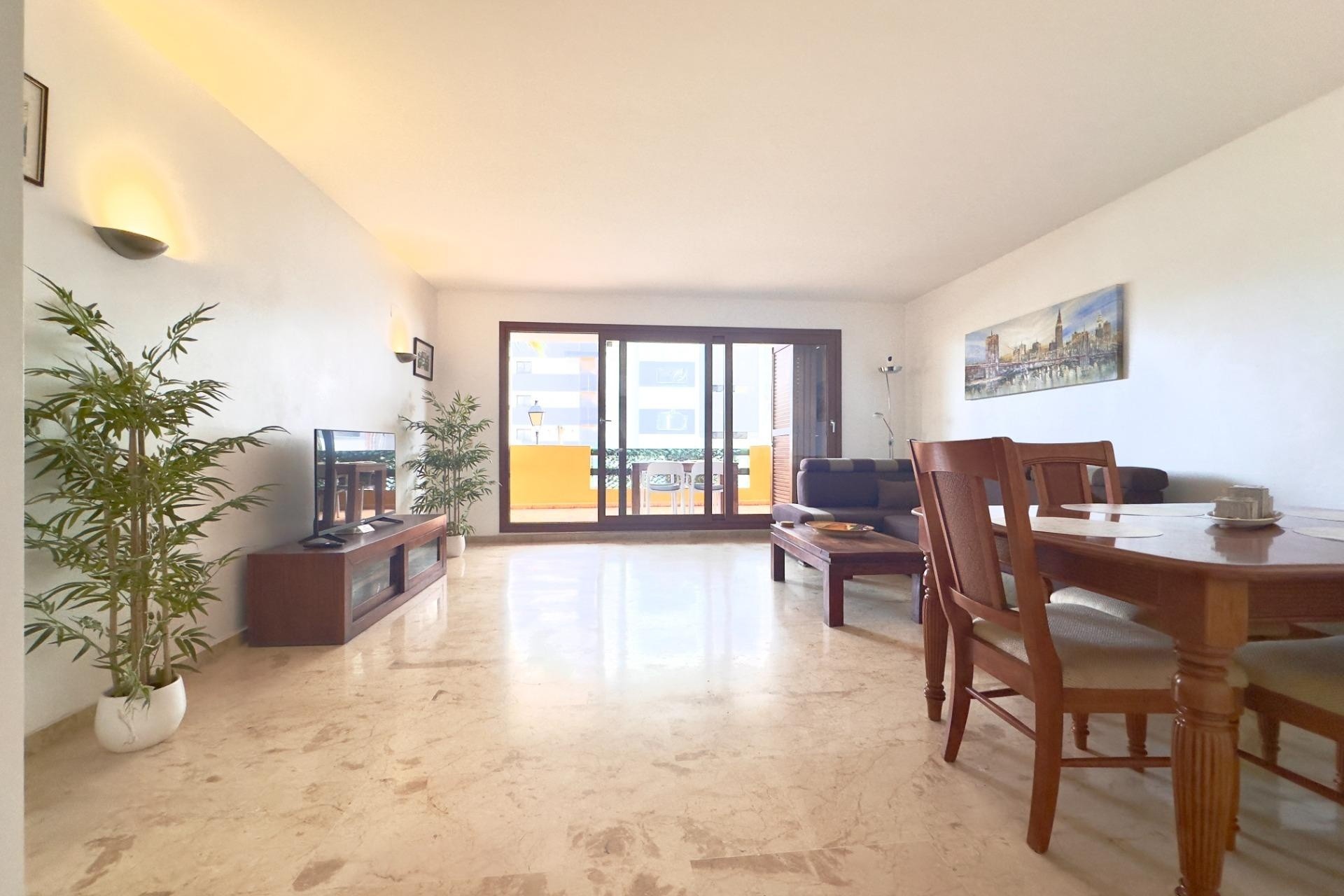 Revente - Appartement -
Torrevieja - Punta Prima