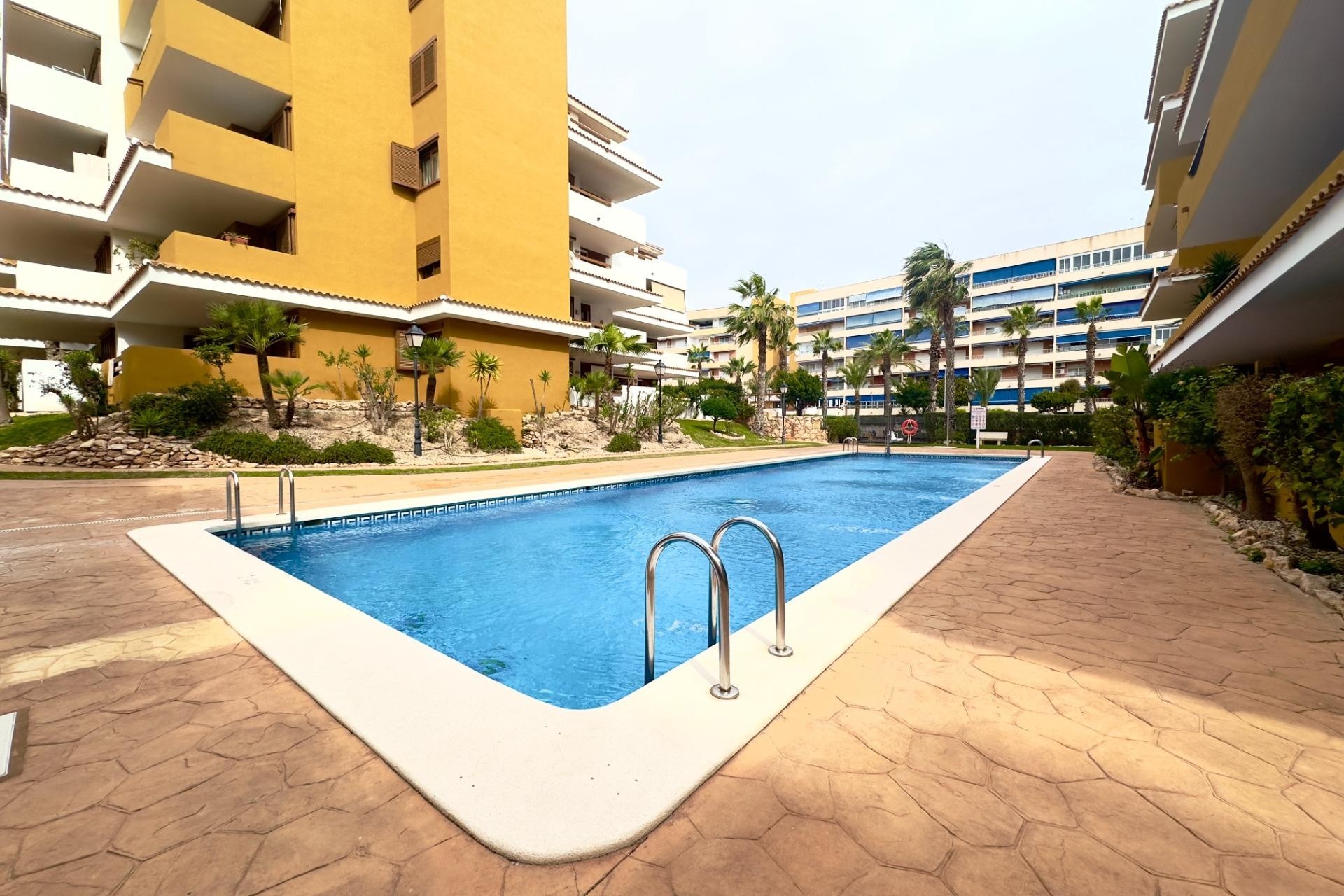 Revente - Appartement -
Torrevieja - Punta Prima