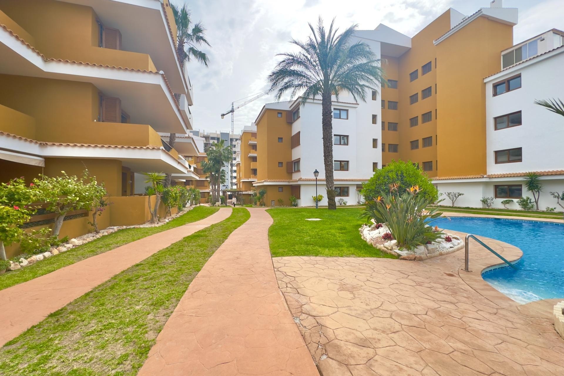 Revente - Appartement -
Torrevieja - Punta Prima