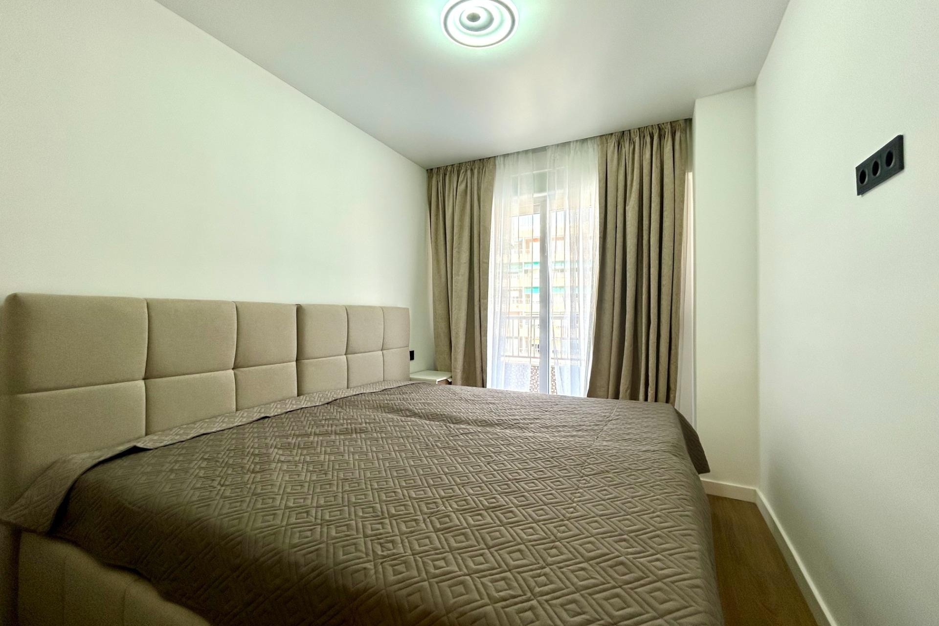 Revente - Appartement -
Torrevieja - Punta Prima