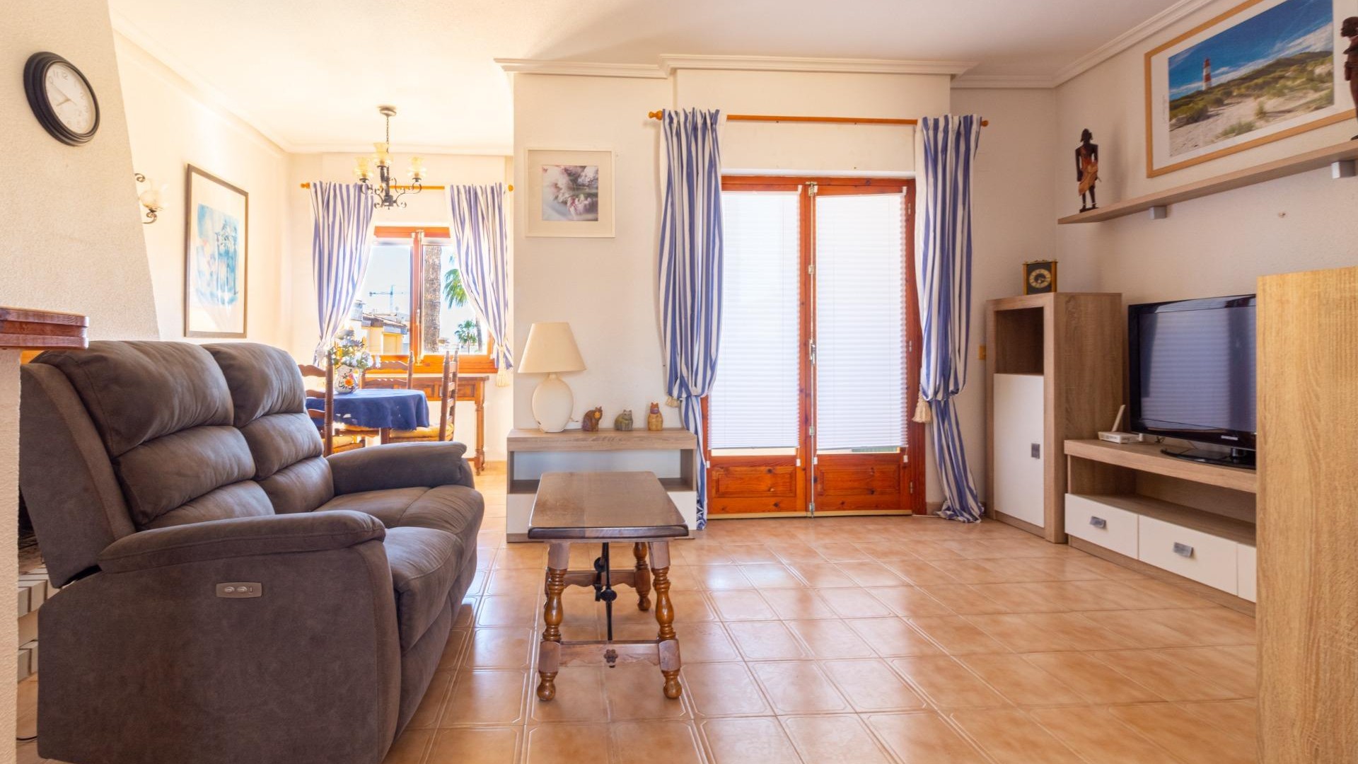 Revente - Appartement -
Torrevieja - Punta prima