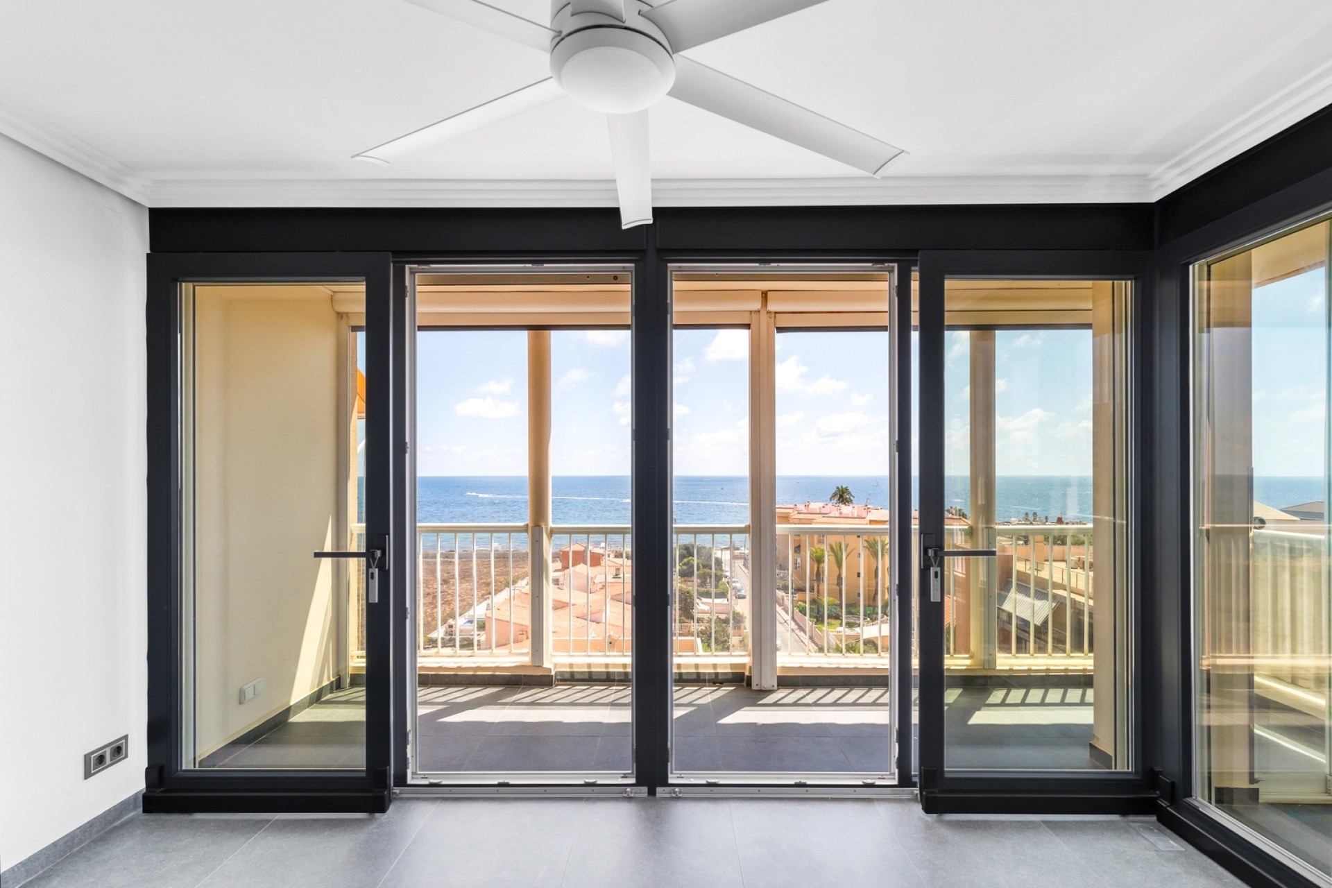 Revente - Appartement -
Torrevieja - Rocio del mar