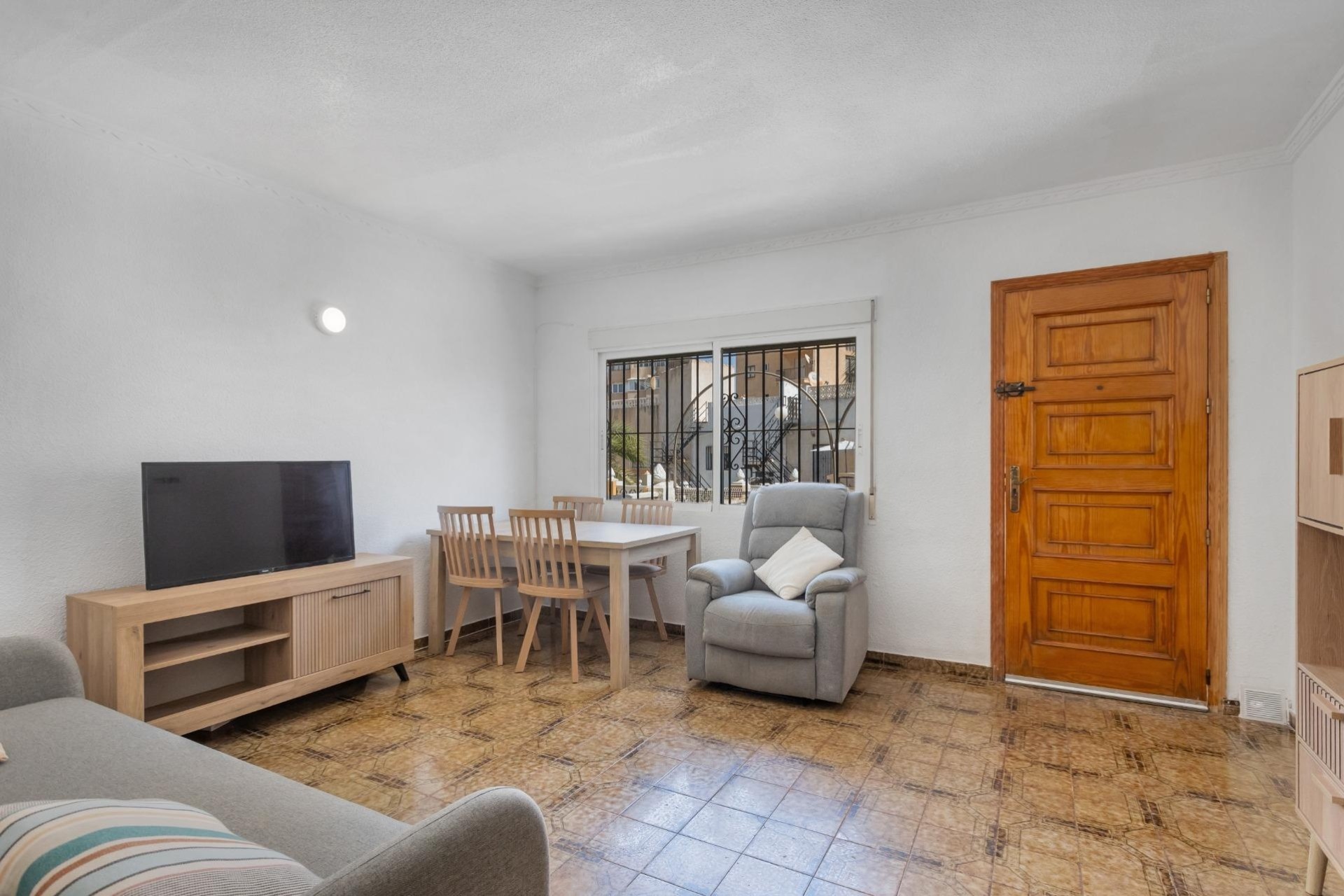 Revente - Appartement -
Torrevieja - Torre del moro