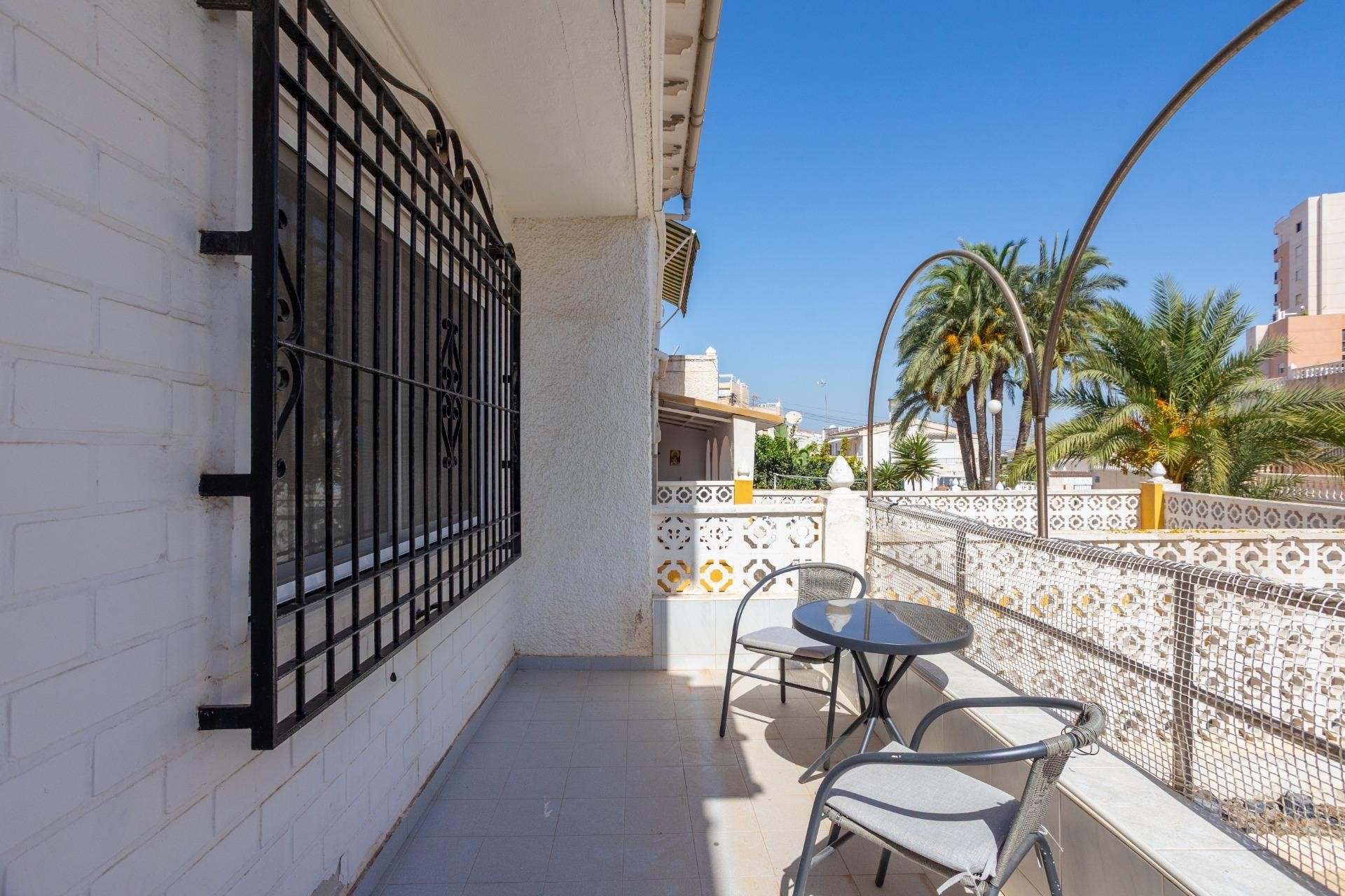 Revente - Appartement -
Torrevieja - Torre del moro