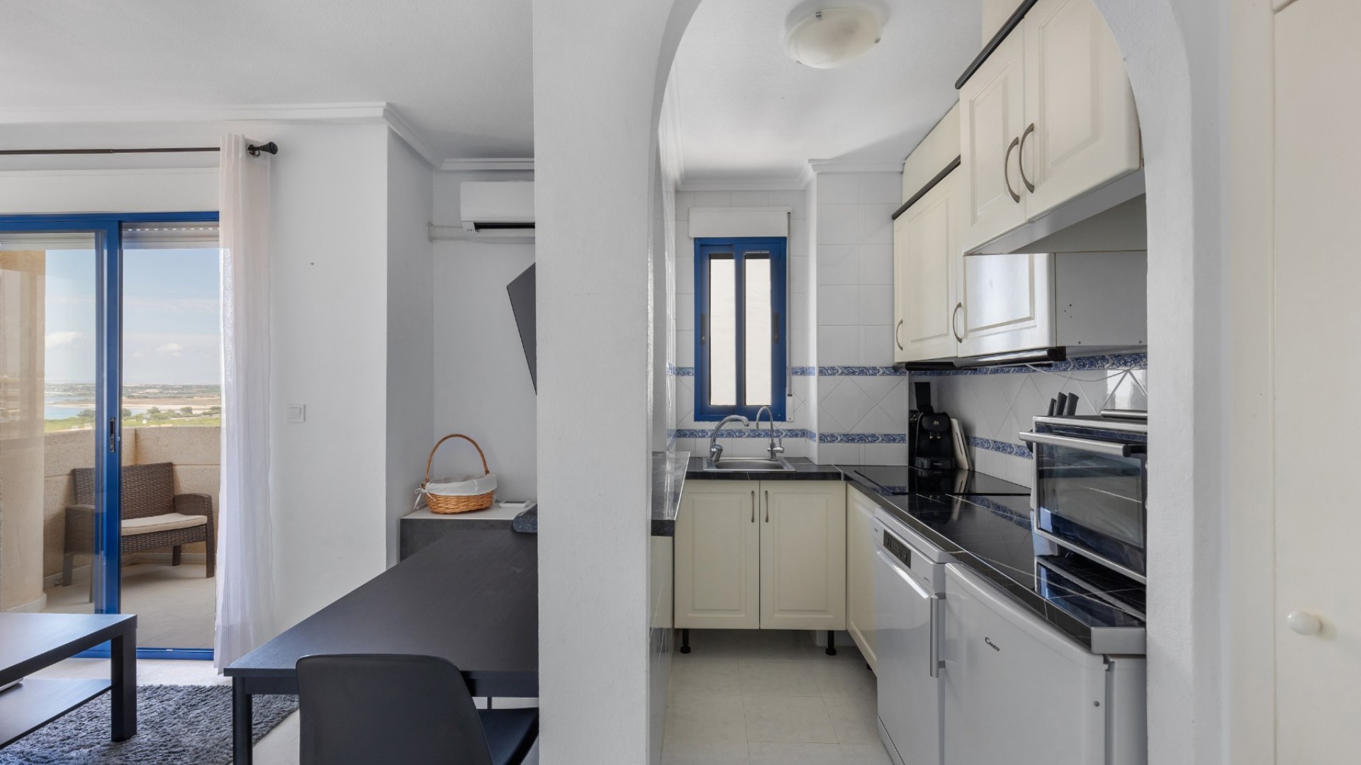 Revente - Appartement -
Torrevieja - Torreblanca