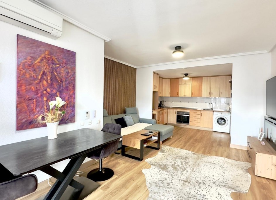 Revente - Appartement -
Torrevieja - Torreblanca