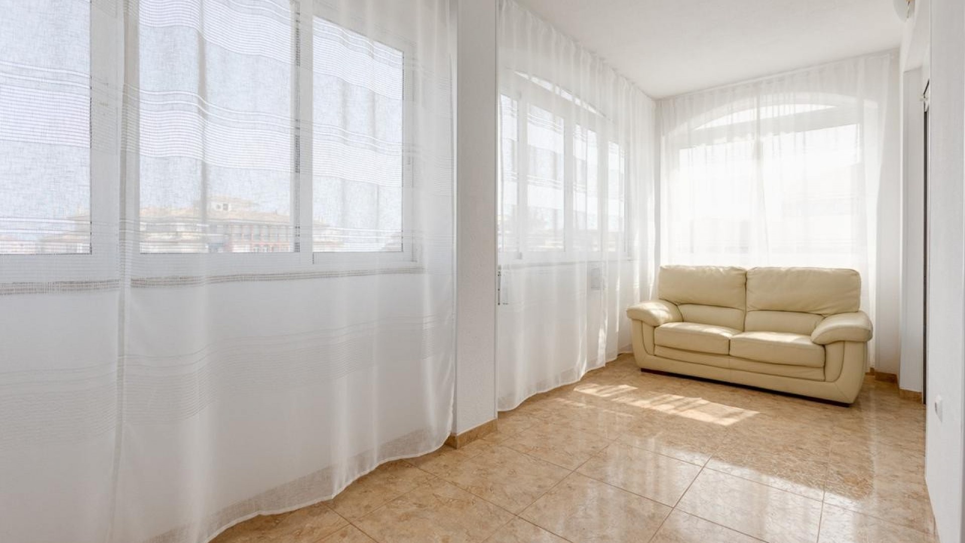 Revente - Appartement -
Torrevieja - Torreblanca