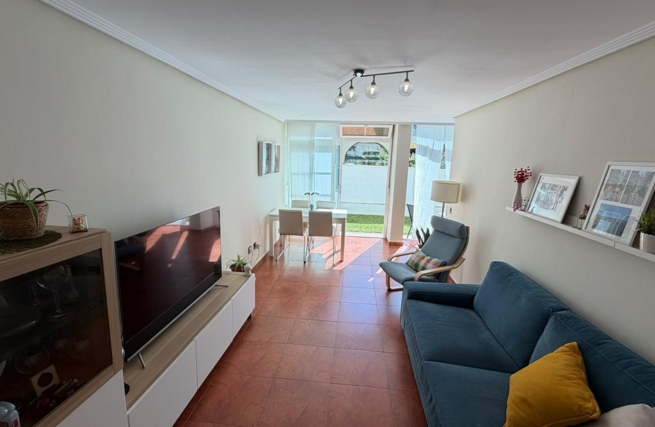 Revente - Appartement -
Torrevieja - Torreblanca
