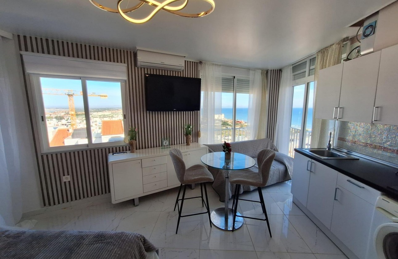 Revente - Appartement -
Torrevieja - Torrejón