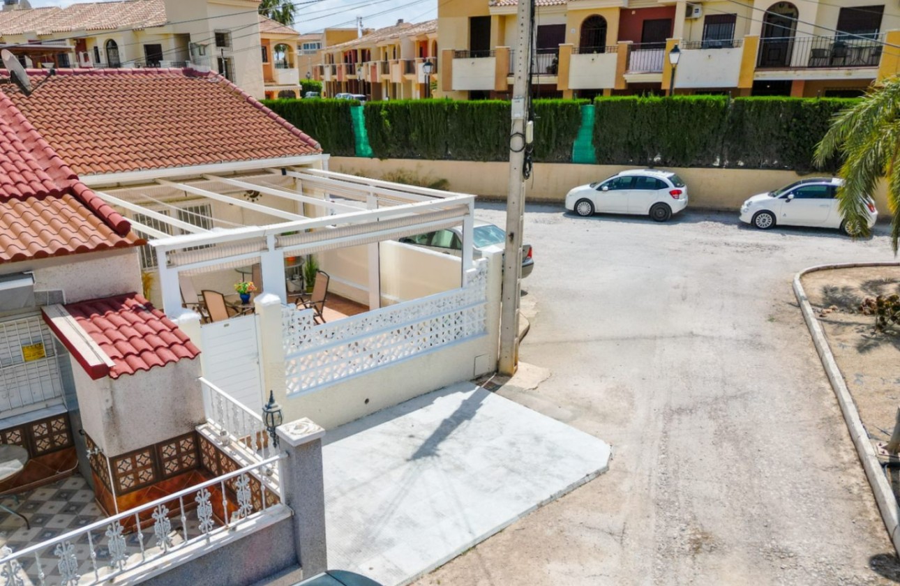 Revente - Appartement -
Torrevieja - Torretas
