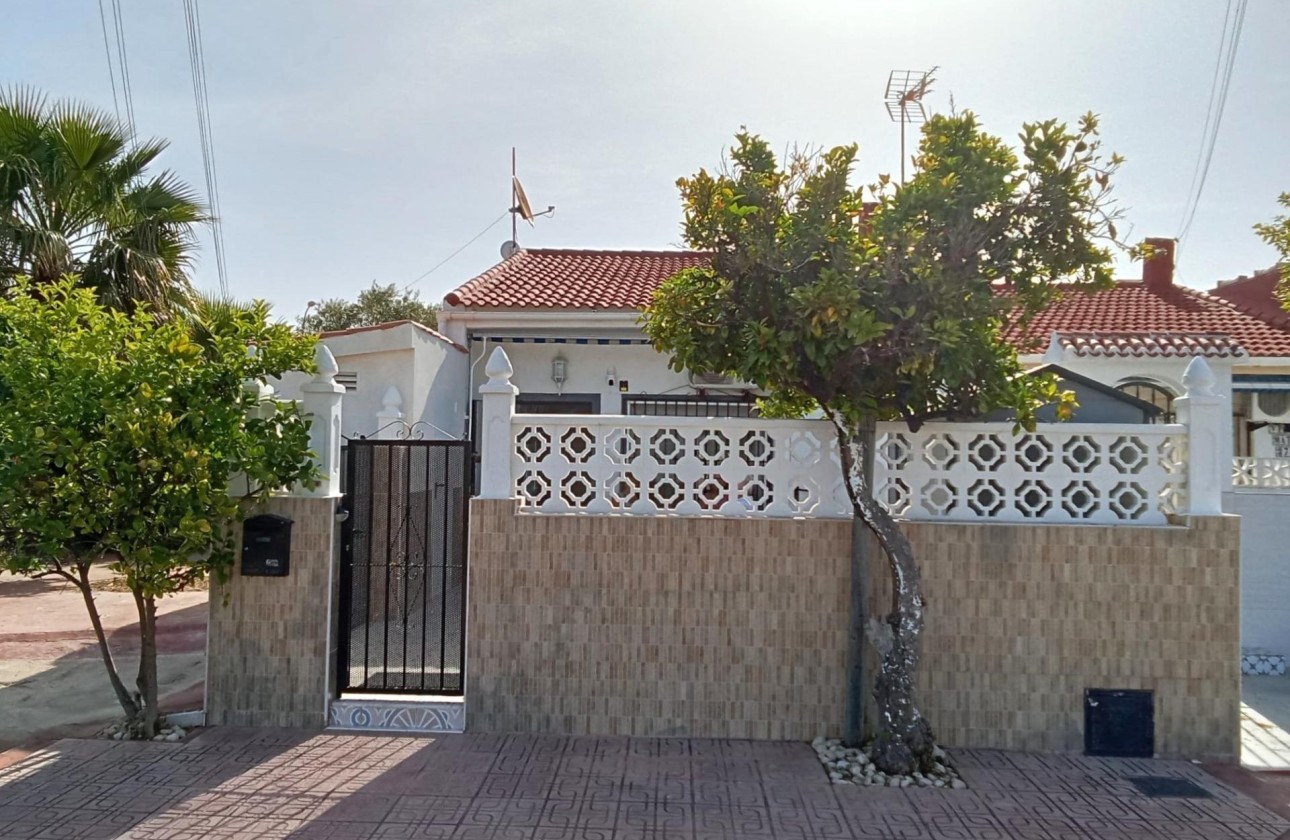 Revente - Appartement -
Torrevieja - Torretas