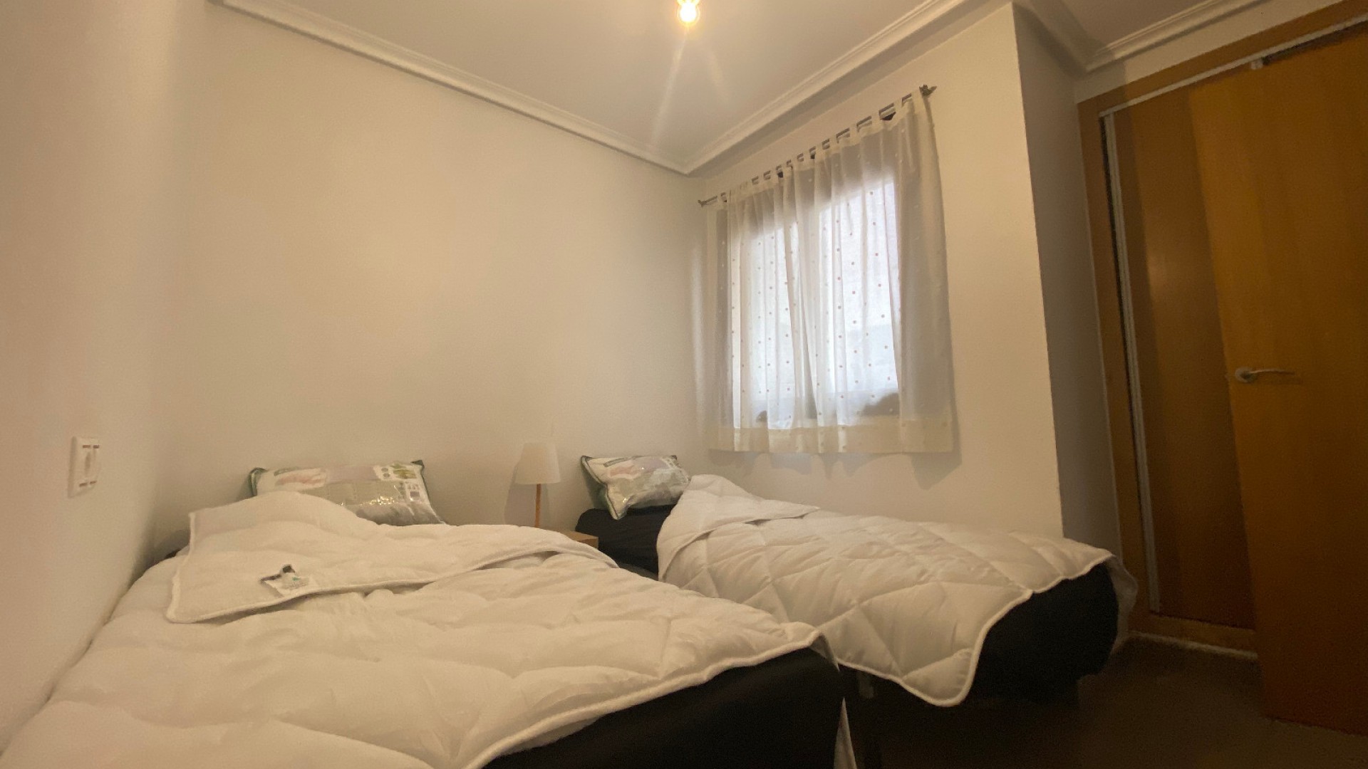 Revente - Appartement -
Torrevieja - Torrevieja Centro