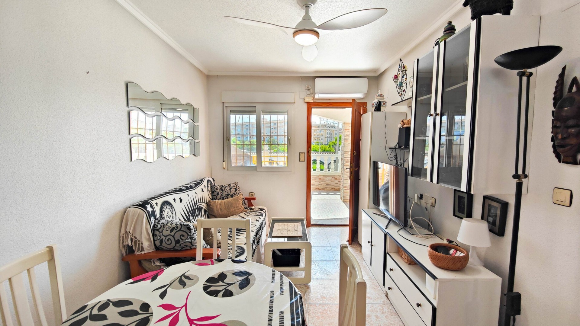 Revente - Appartement -
Torrevieja - torrevieja