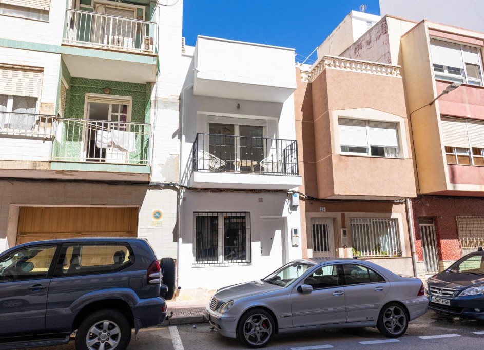 Revente - Appartement -
Torrevieja - torrevieja