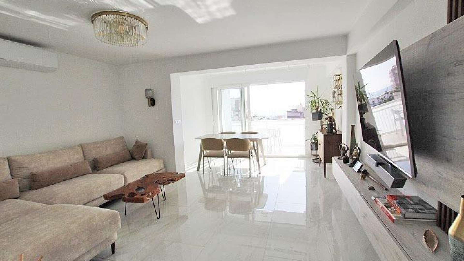 Revente - Appartement -
Torrevieja - torrevieja
