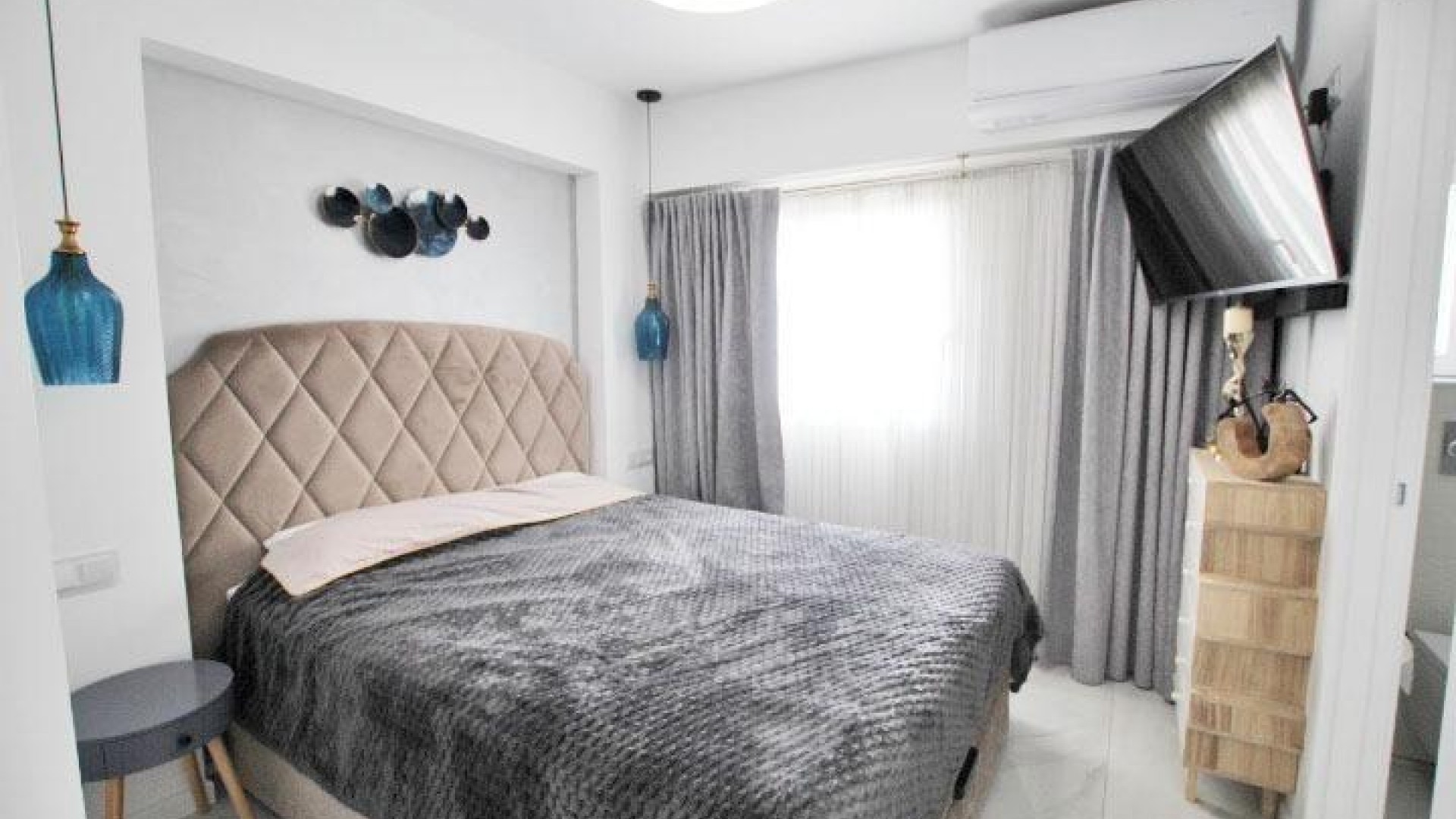 Revente - Appartement -
Torrevieja - torrevieja