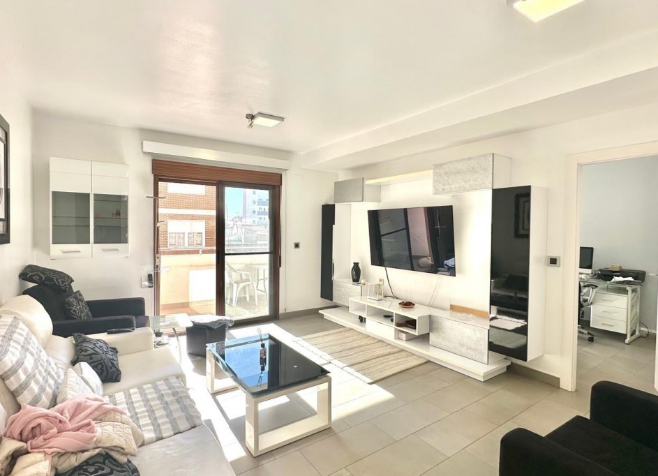 Revente - Appartement -
Torrevieja - torrevieja