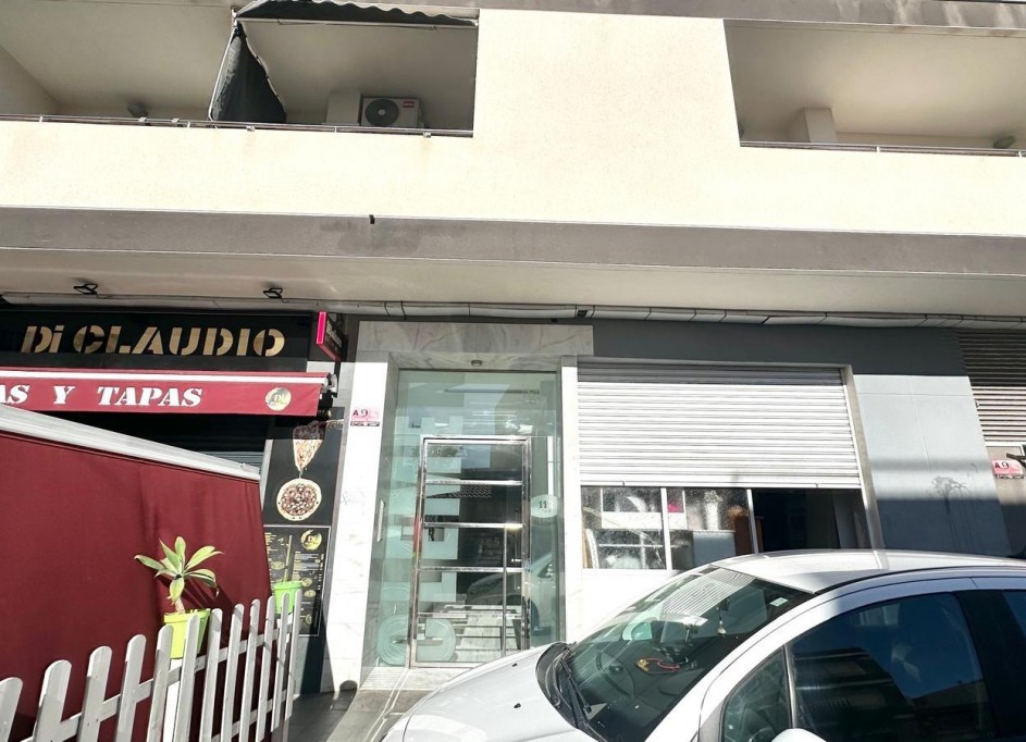 Revente - Appartement -
Torrevieja - torrevieja