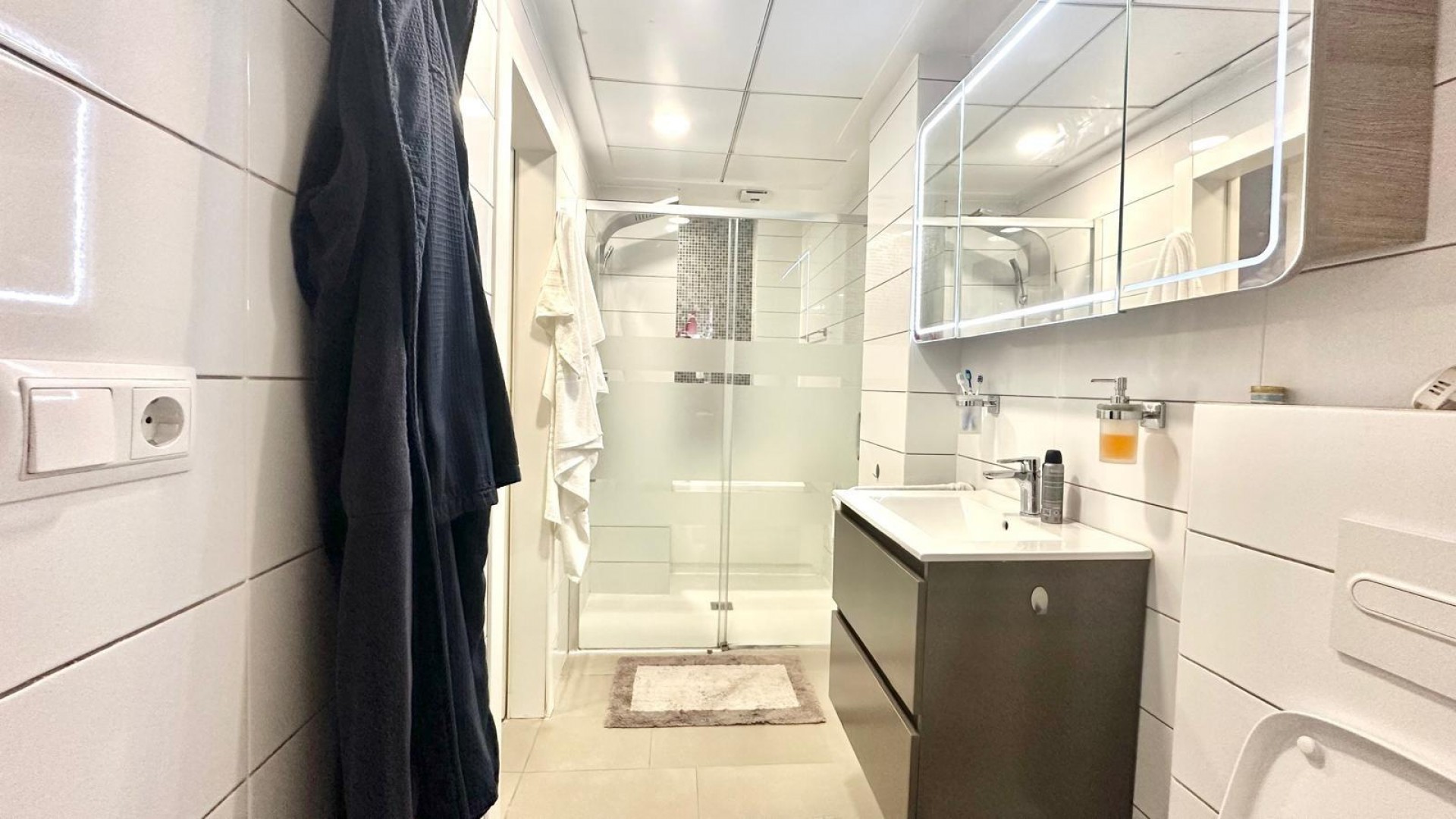 Revente - Appartement -
Torrevieja - torrevieja