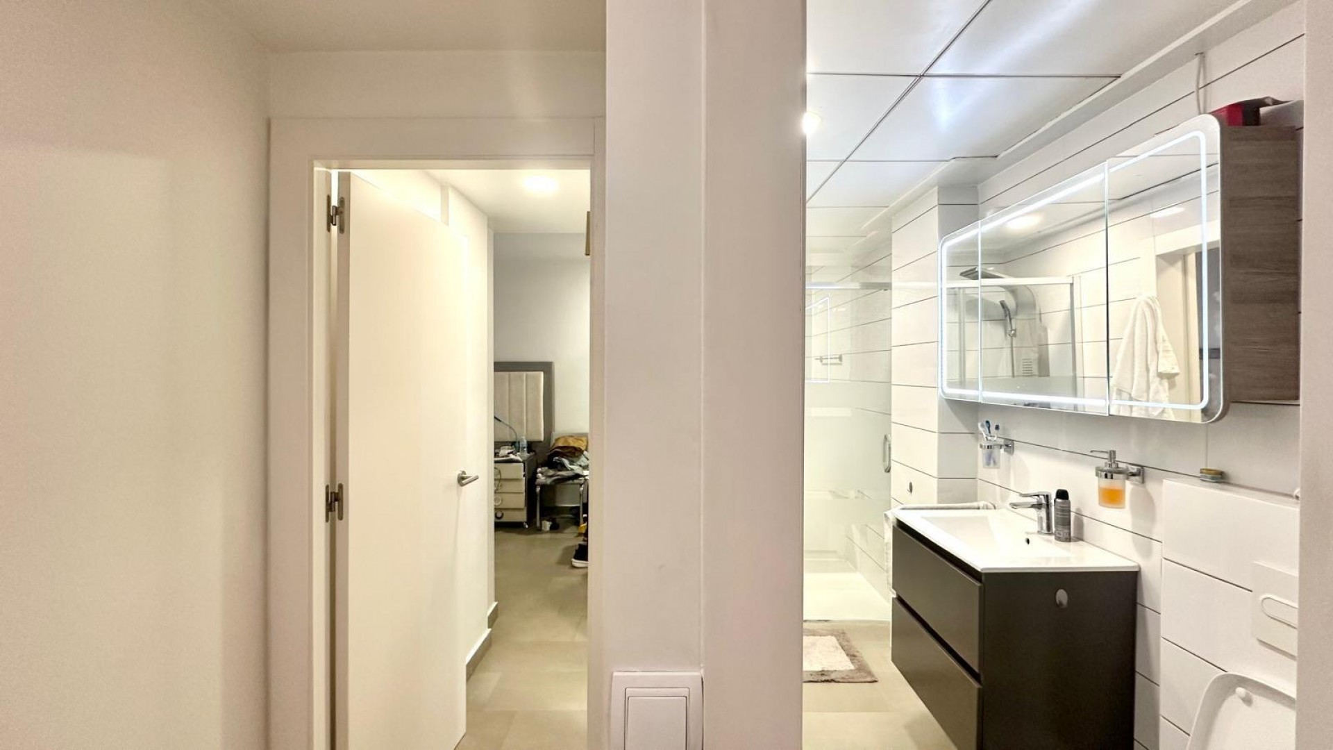 Revente - Appartement -
Torrevieja - torrevieja