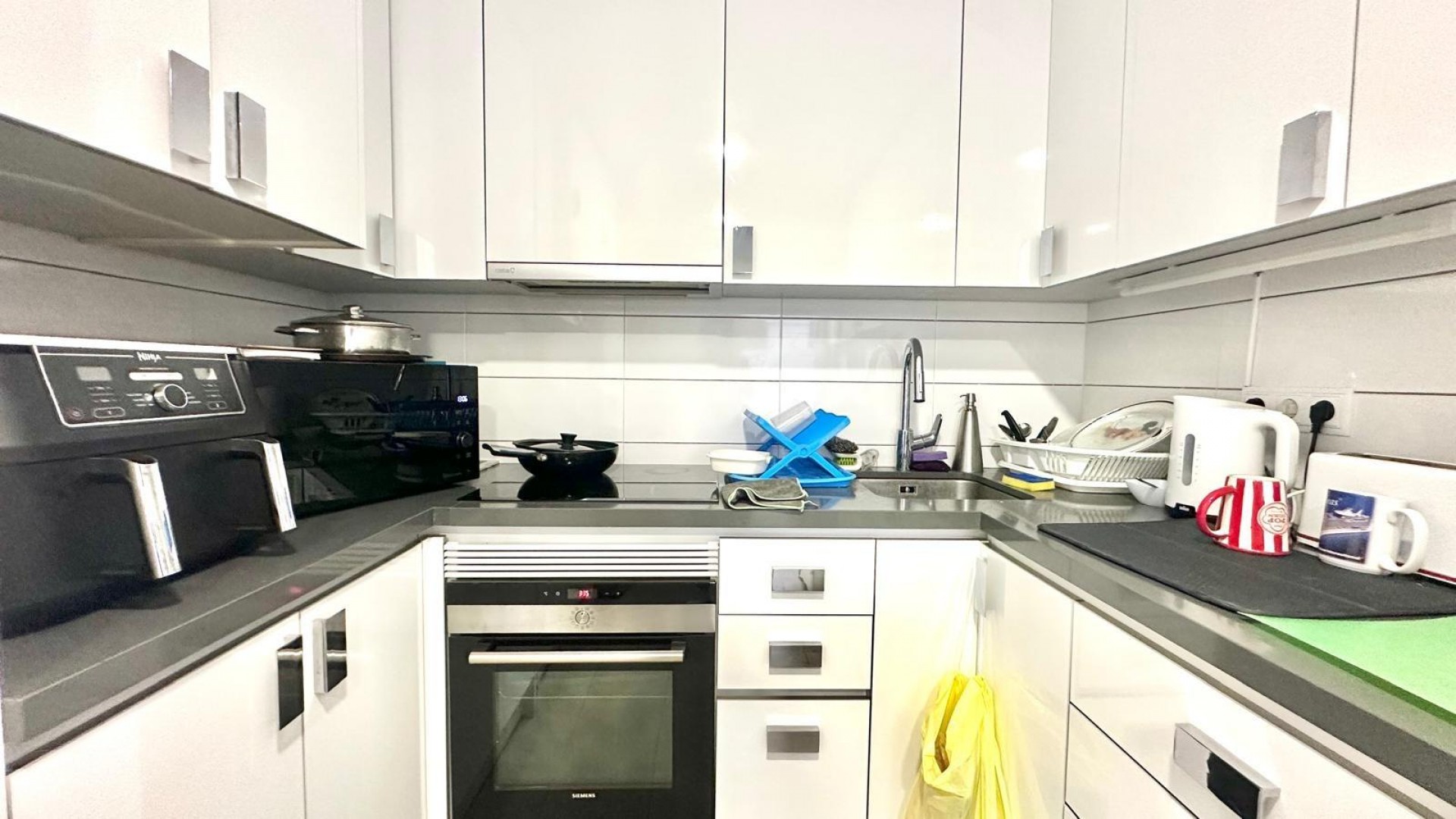 Revente - Appartement -
Torrevieja - torrevieja