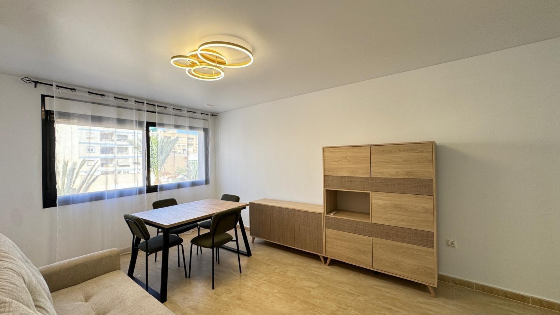 Revente - Appartement -
Torrevieja - torrevieja