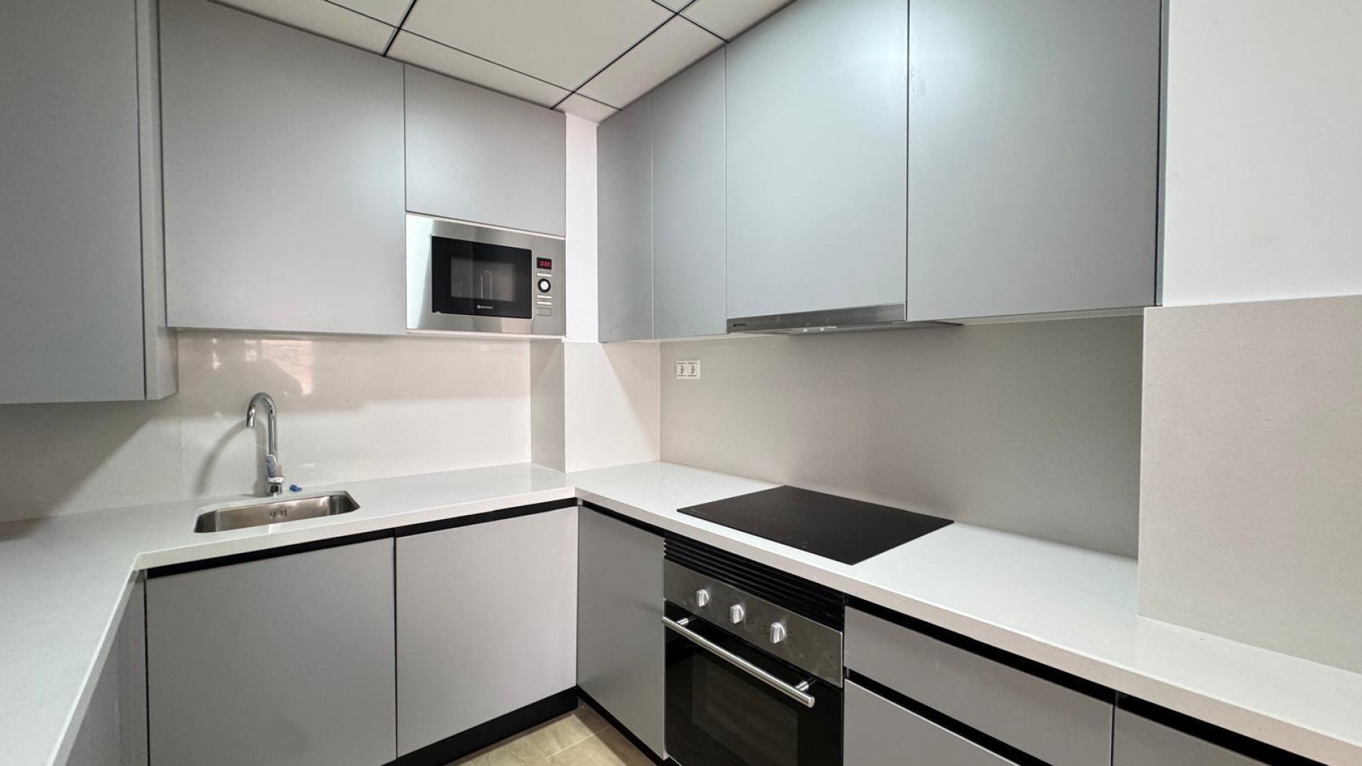 Revente - Appartement -
Torrevieja - torrevieja