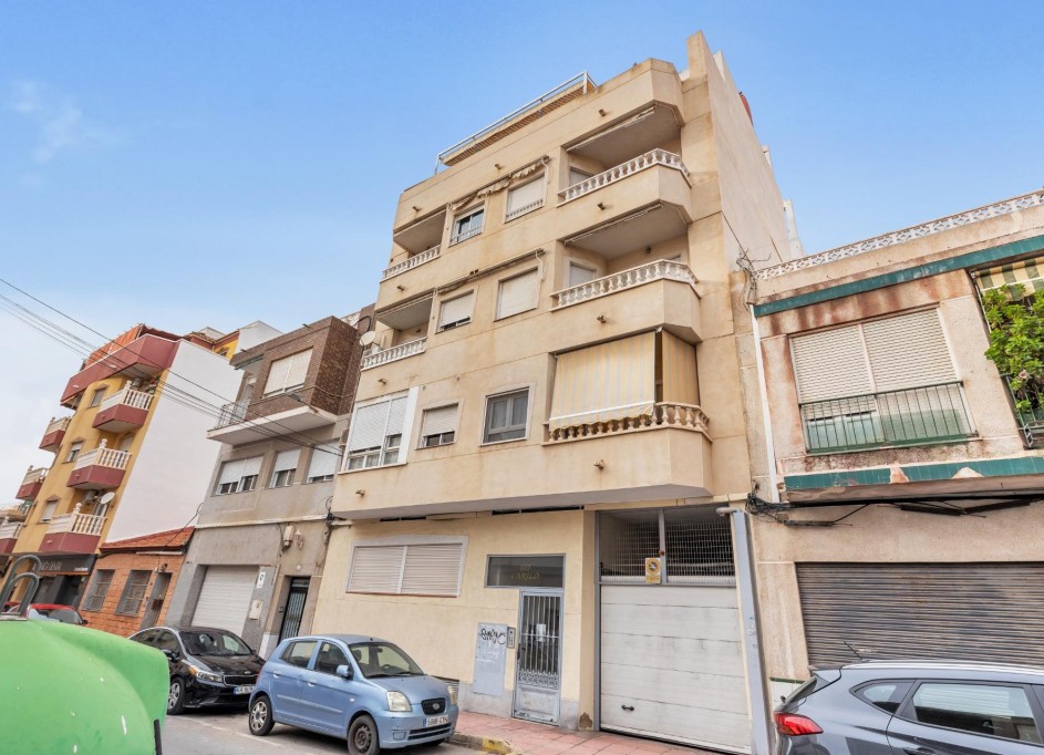 Revente - Appartement -
Torrevieja - torrevieja