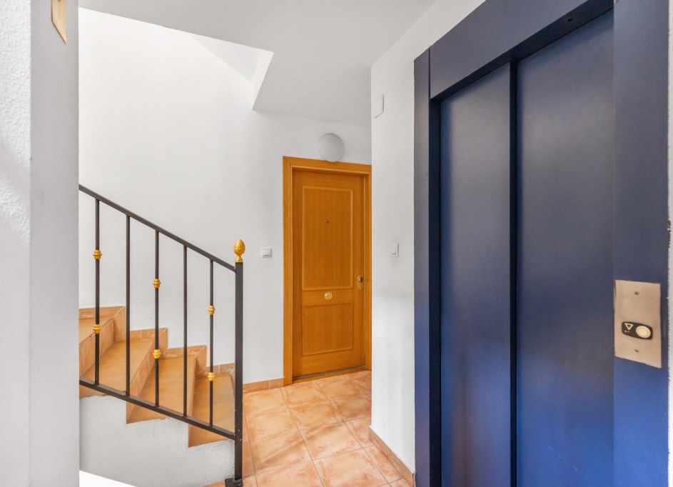 Revente - Appartement -
Torrevieja - torrevieja