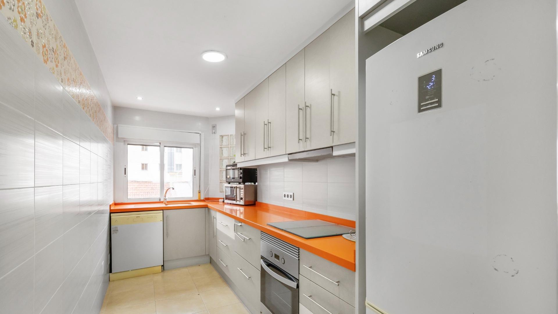 Revente - Appartement -
Torrevieja - torrevieja