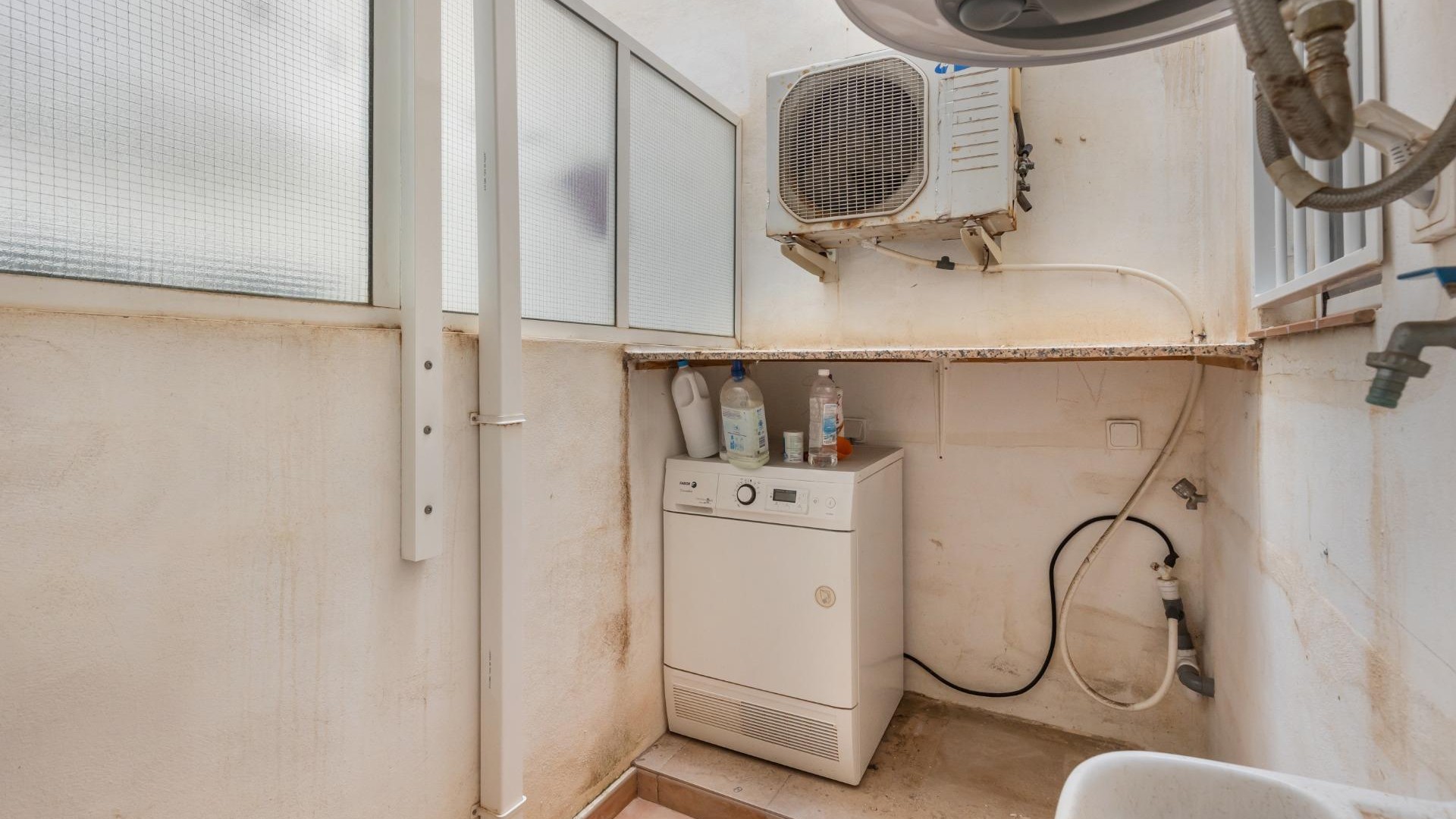 Revente - Appartement -
Torrevieja - torrevieja