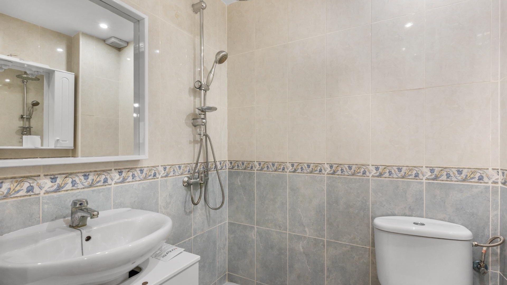 Revente - Appartement -
Torrevieja - torrevieja