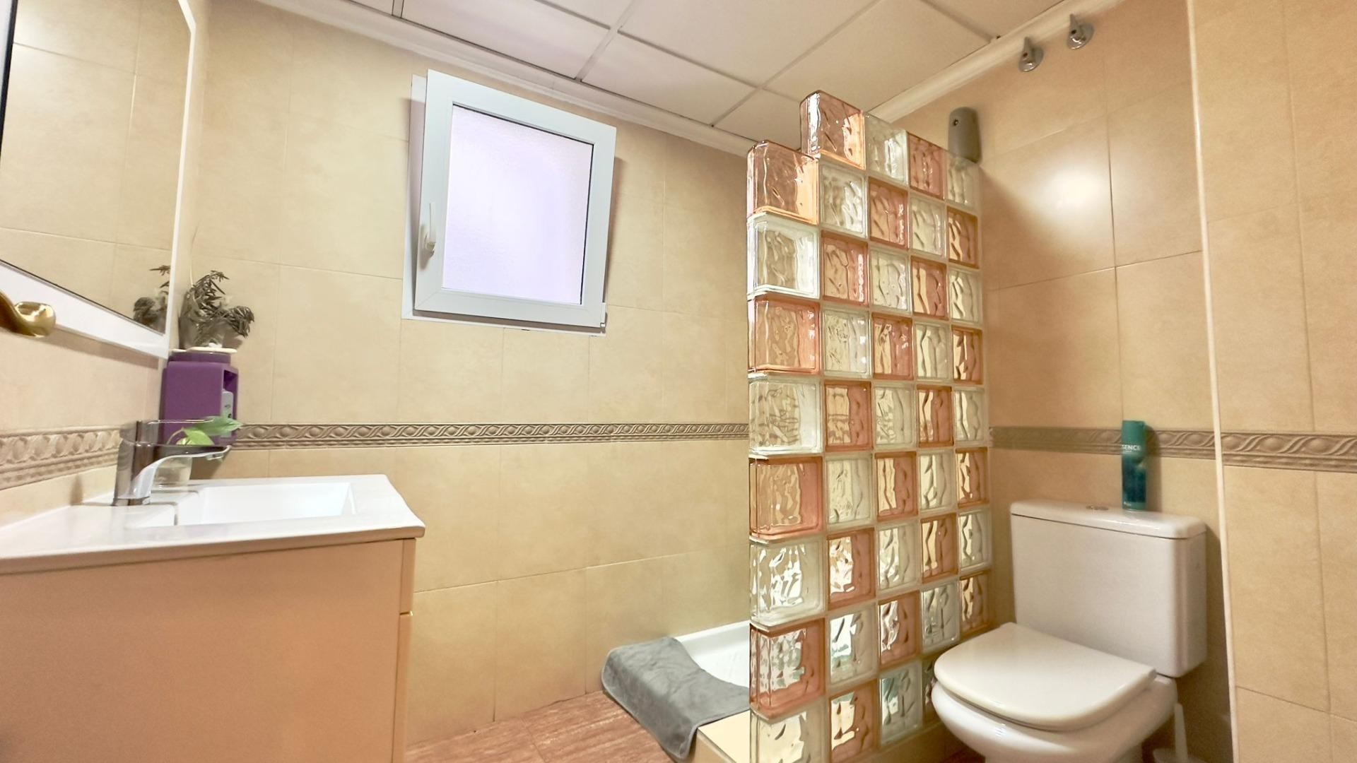 Revente - Appartement -
Torrevieja - torrevieja