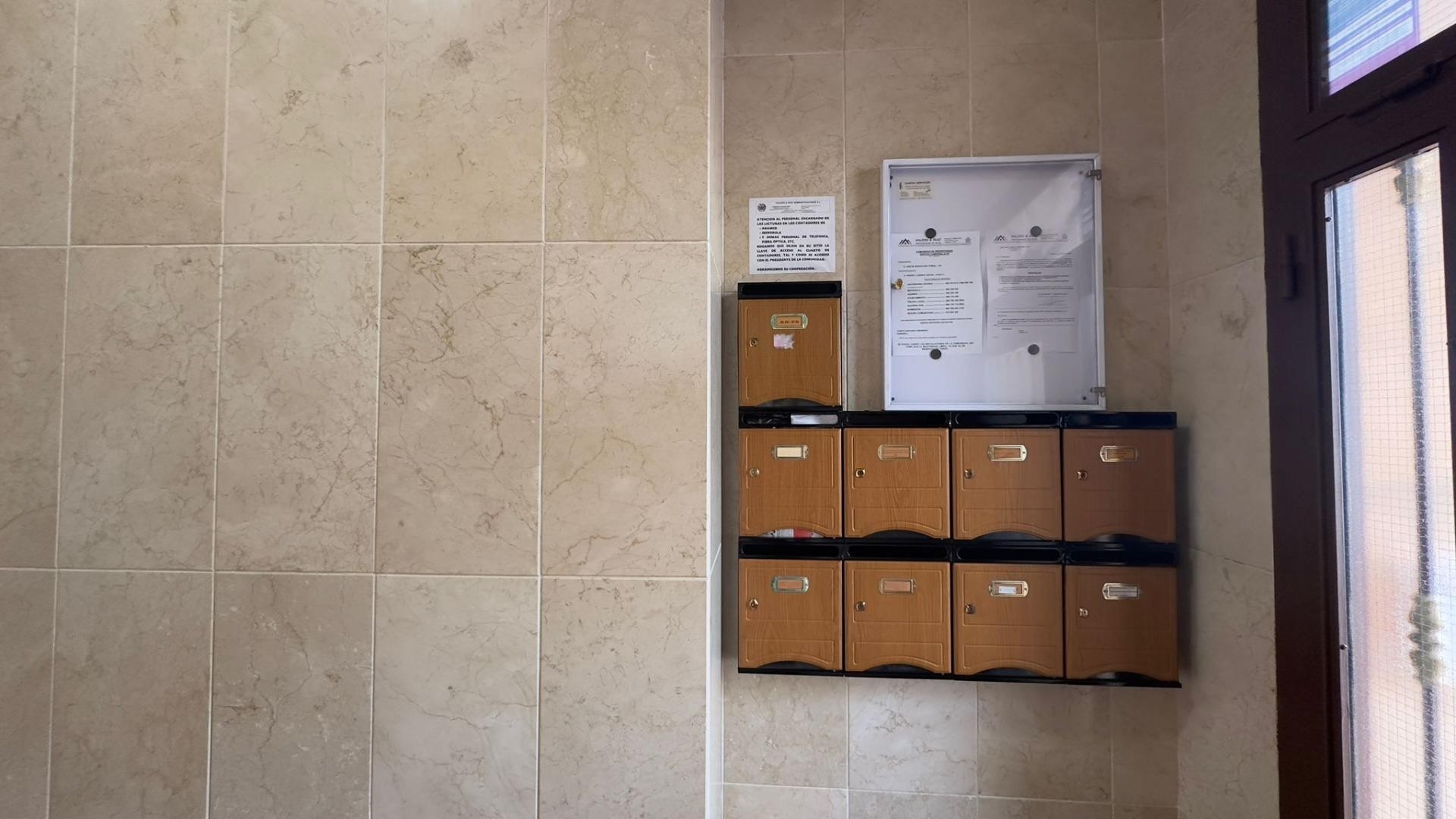 Revente - Appartement -
Torrevieja - torrevieja