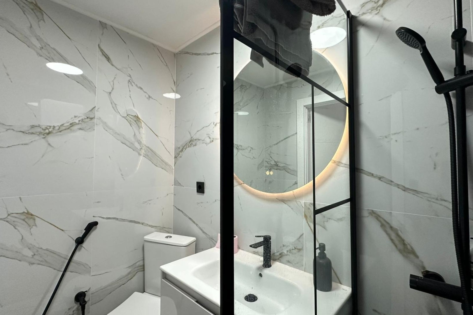 Revente - Appartement -
Torrevieja - torrevieja