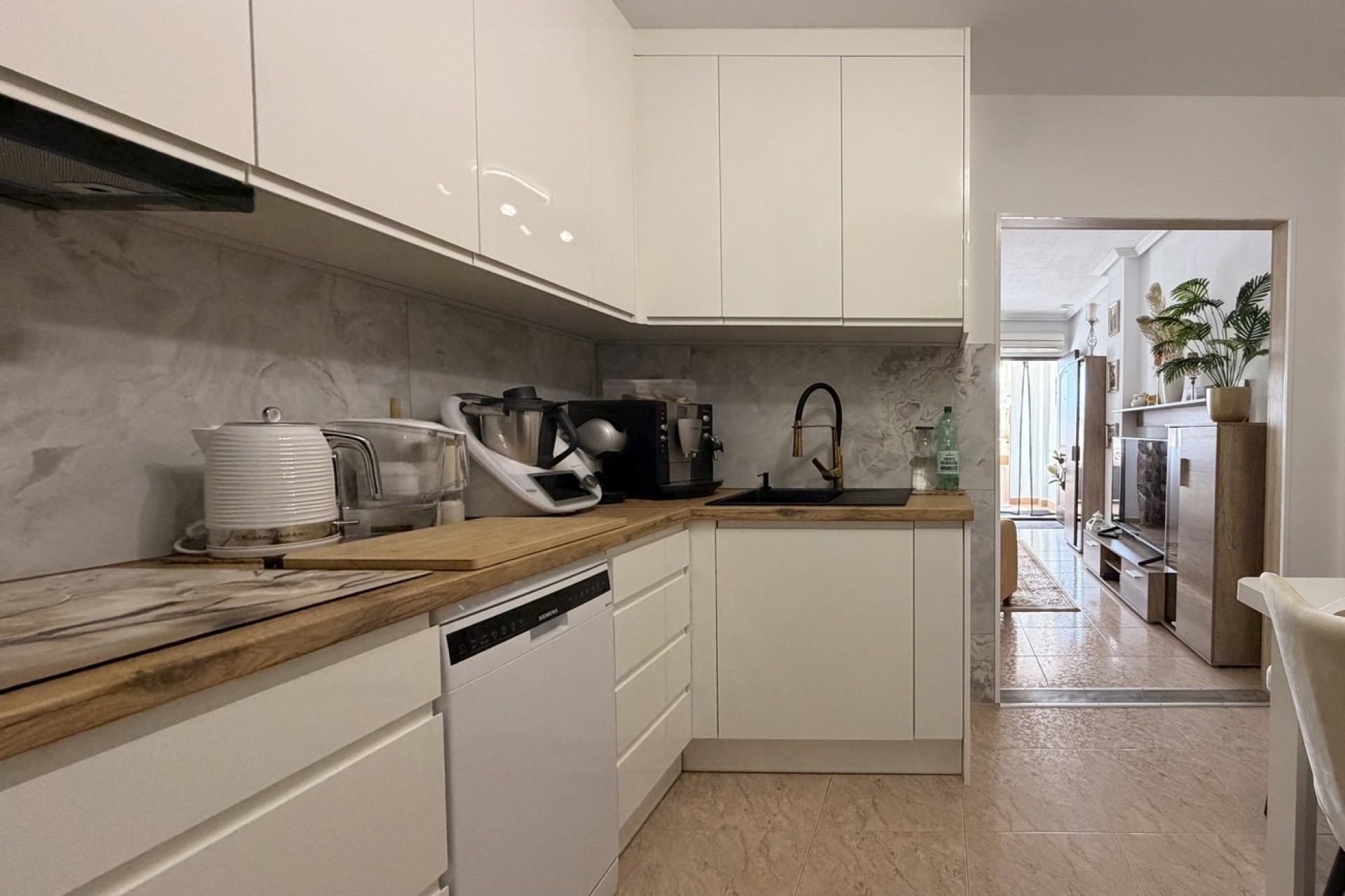 Revente - Appartement -
Torrevieja - Urb. Calas Blancas III