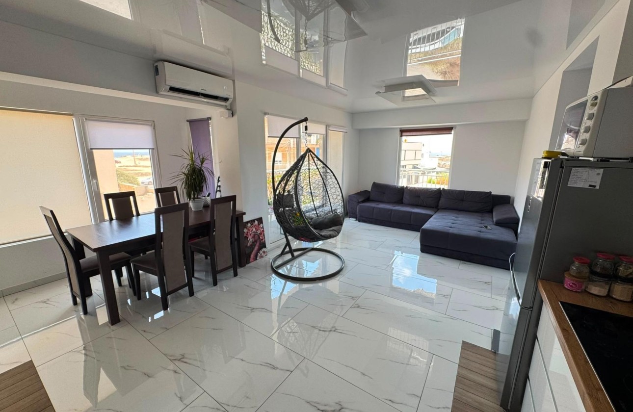 Revente - Appartement -
Torrevieja - Zona Los Frutales