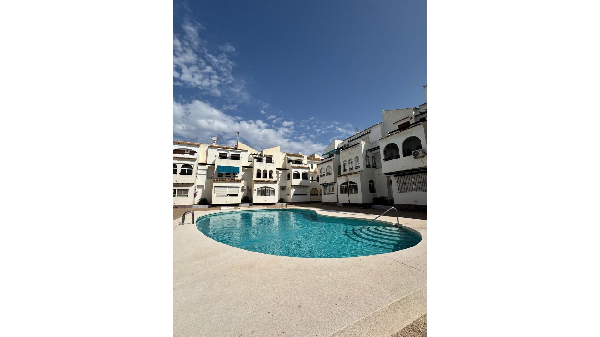 Revente - Appartement -
Torrevieja