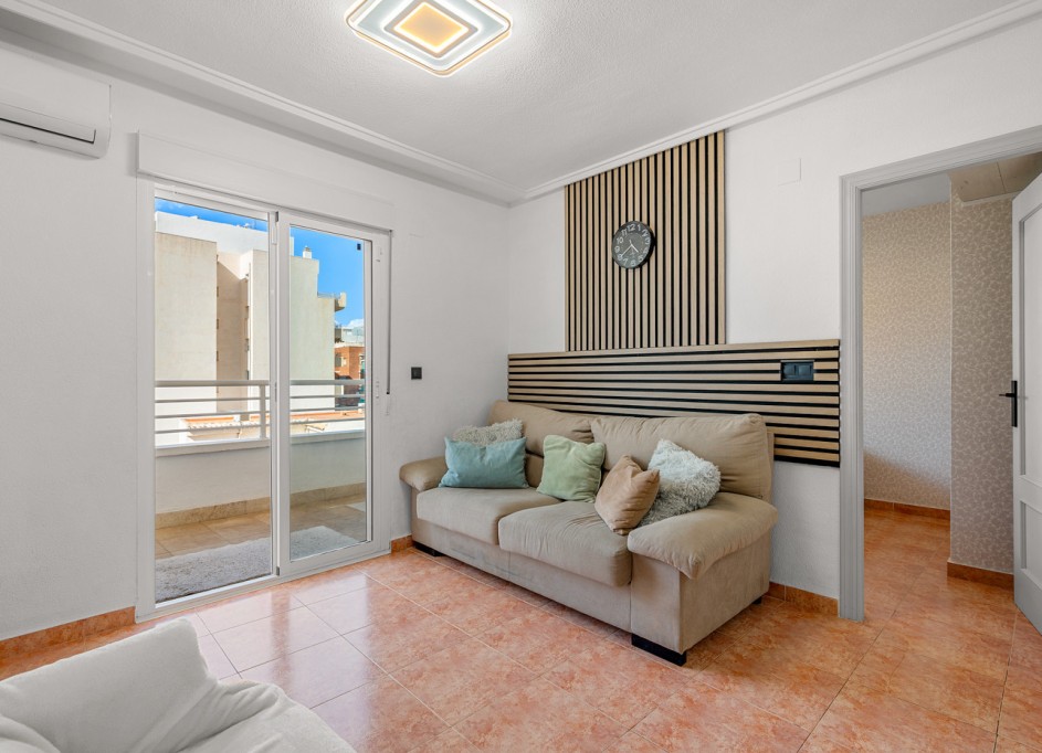 Revente - Appartement -
Torrevieja