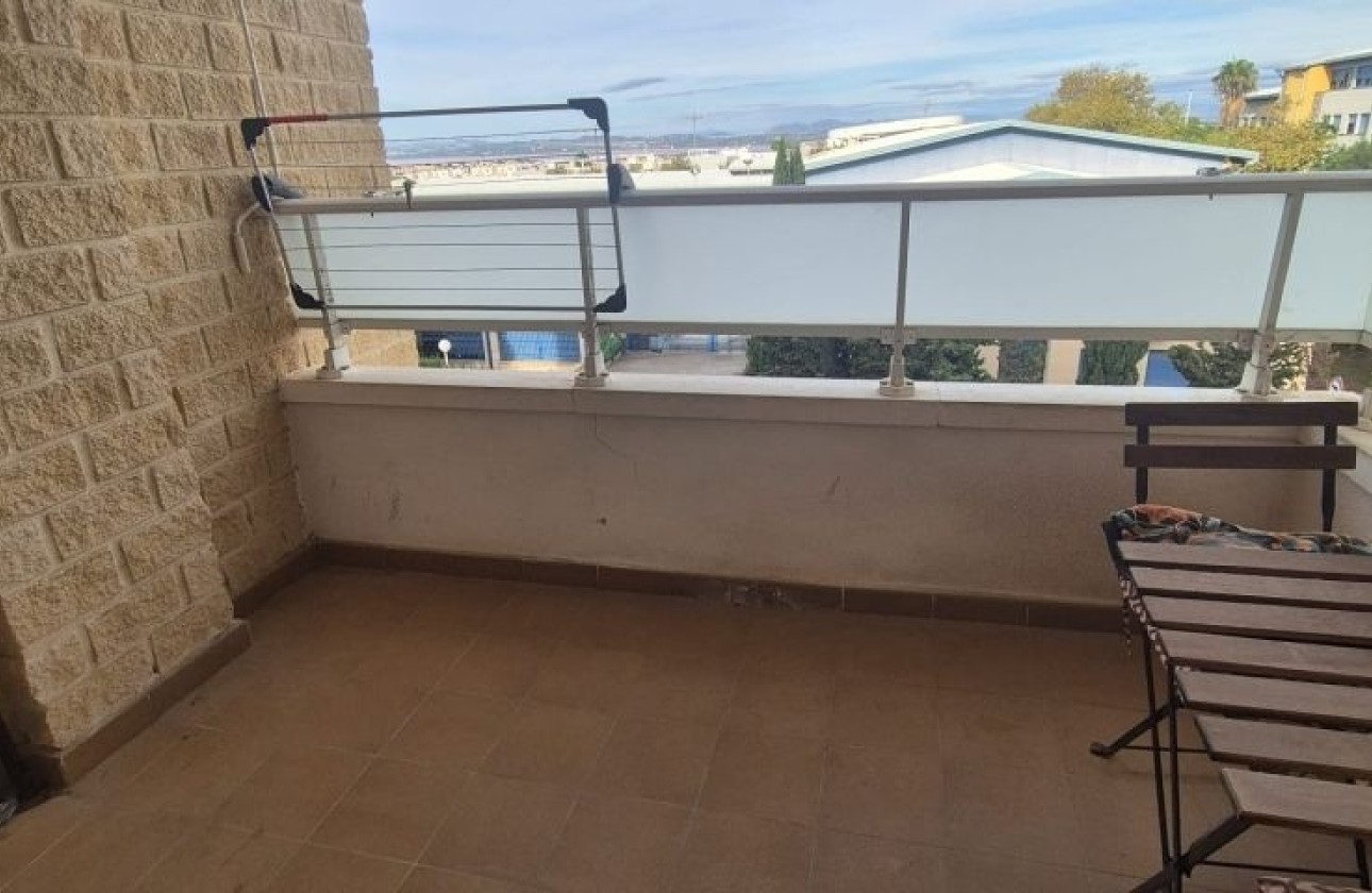Revente - Appartement -
Torrevieja