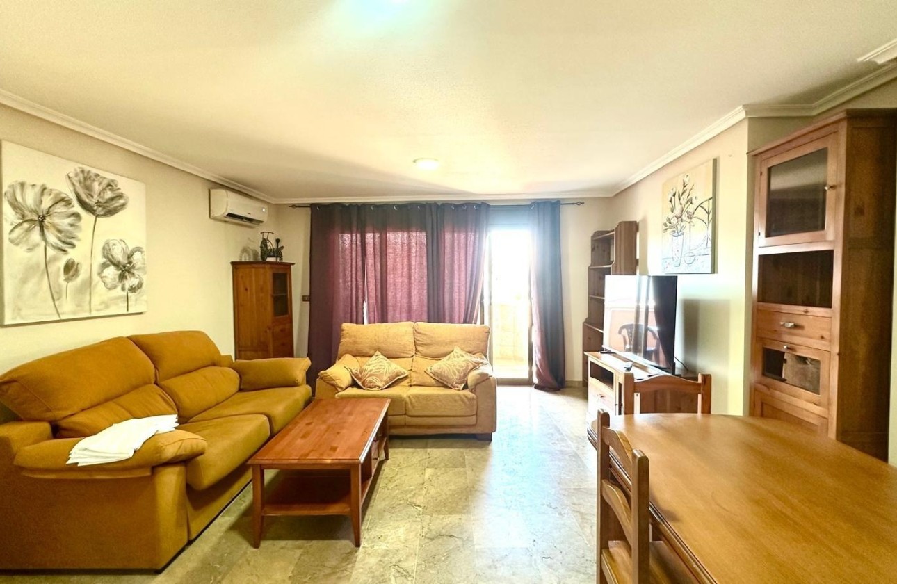 Revente - Appartement -
Torrevieja