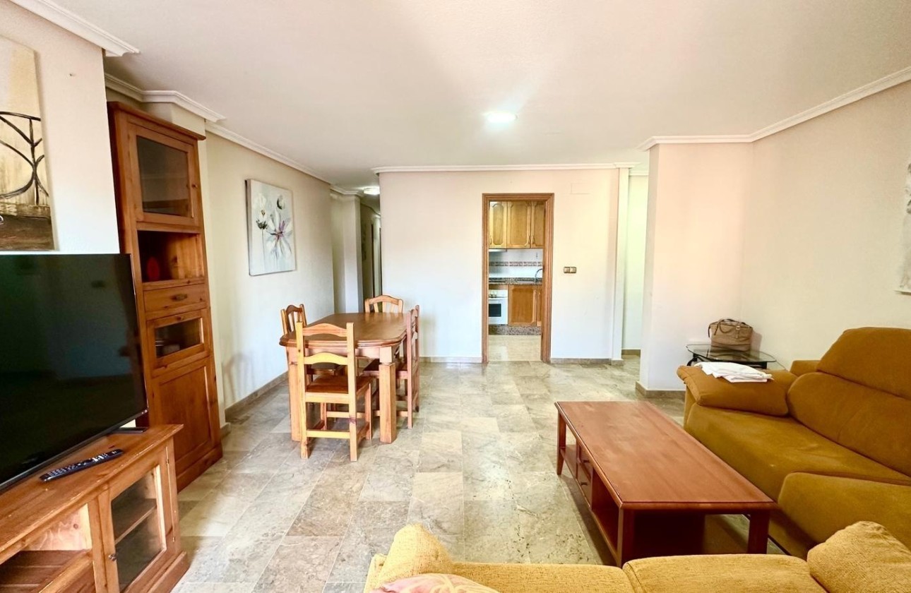 Revente - Appartement -
Torrevieja