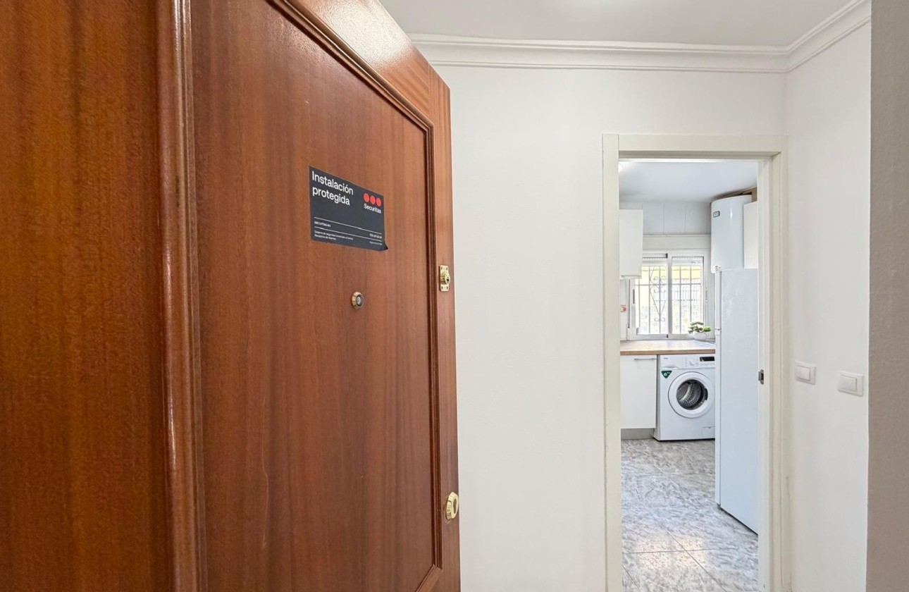 Revente - Appartement -
Torrevieja