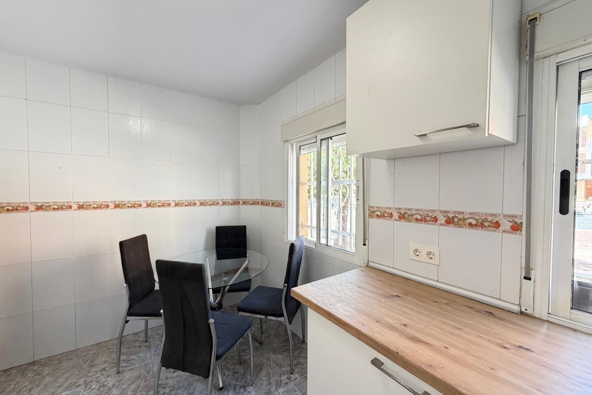 Revente - Appartement -
Torrevieja