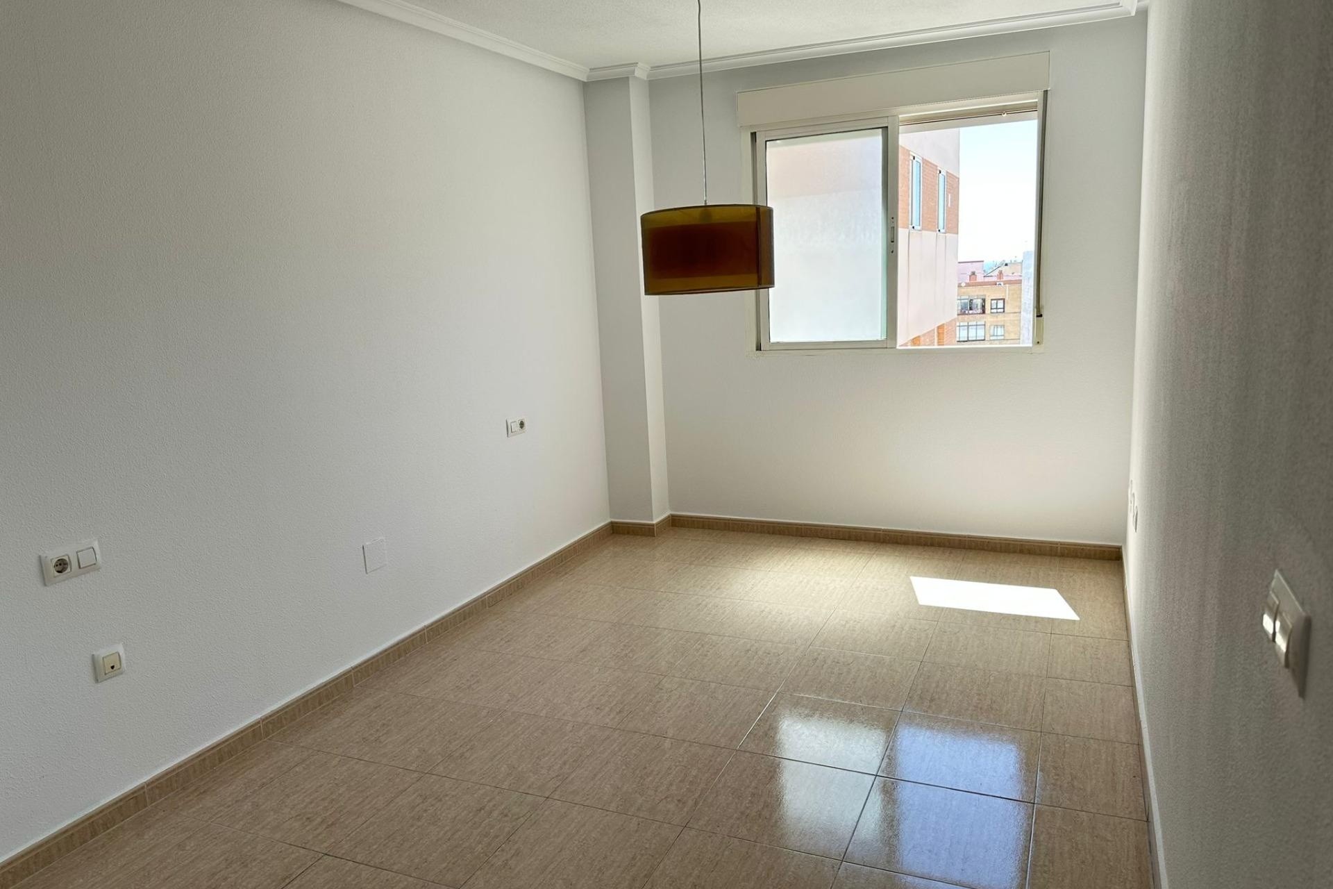 Revente - Appartement -
Torrevieja