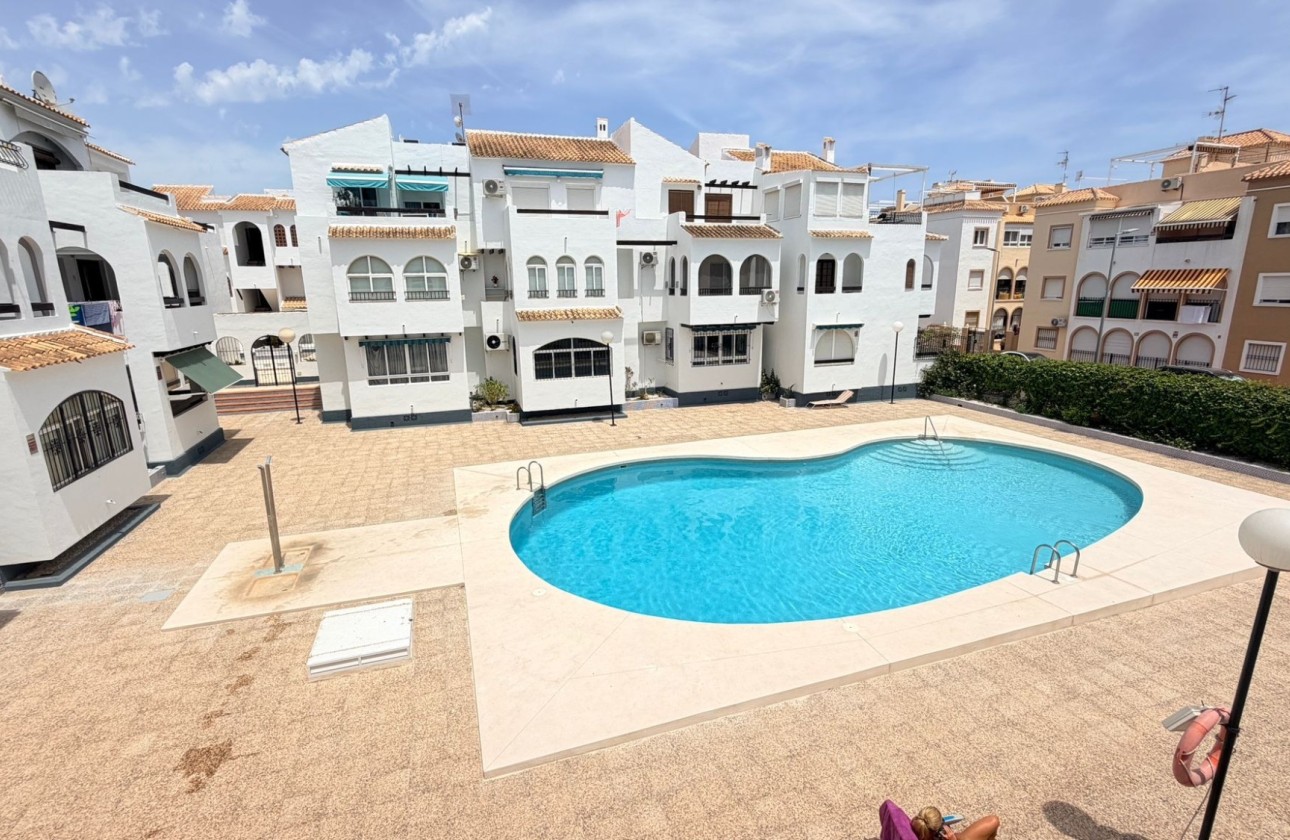 Revente - Appartement -
Torrevieja