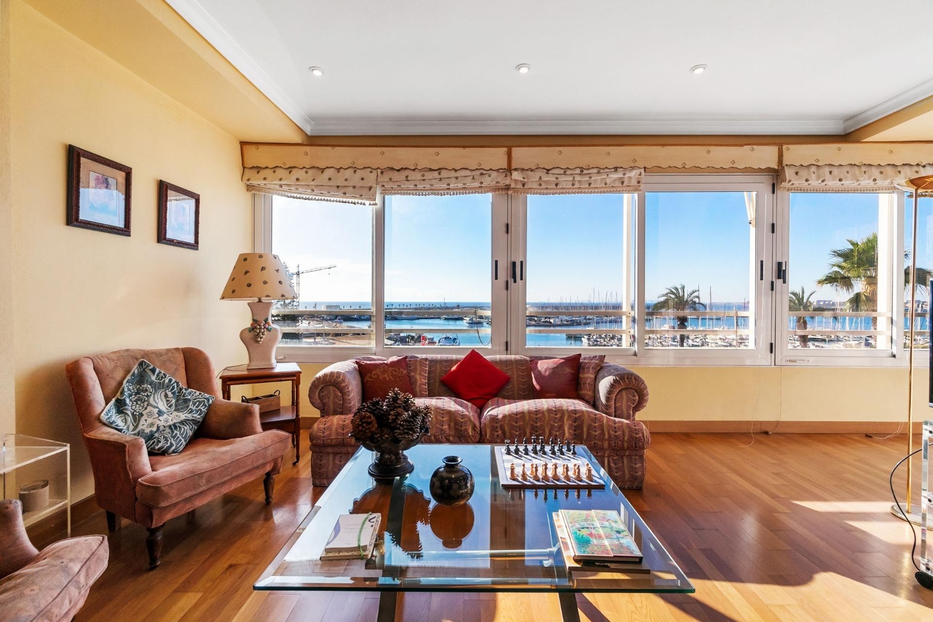 Revente - Appartement -
Torrevieja